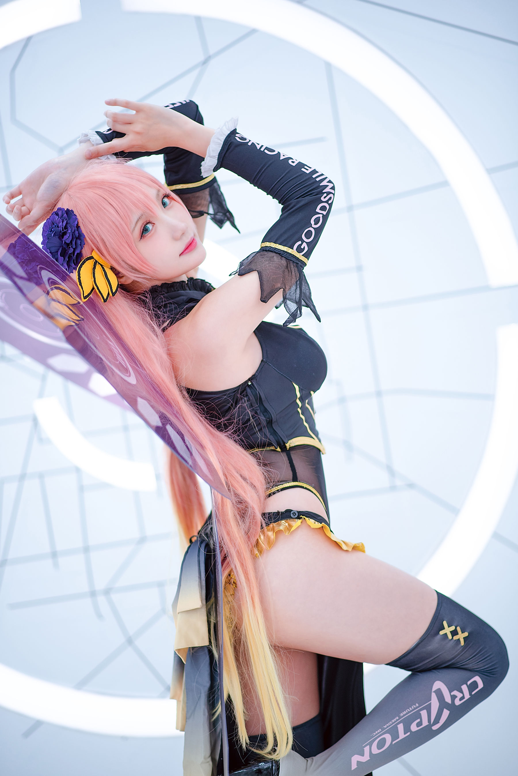 [Cosplay] Coser瓜希酱福利 - LUKA 赛车/(22P)