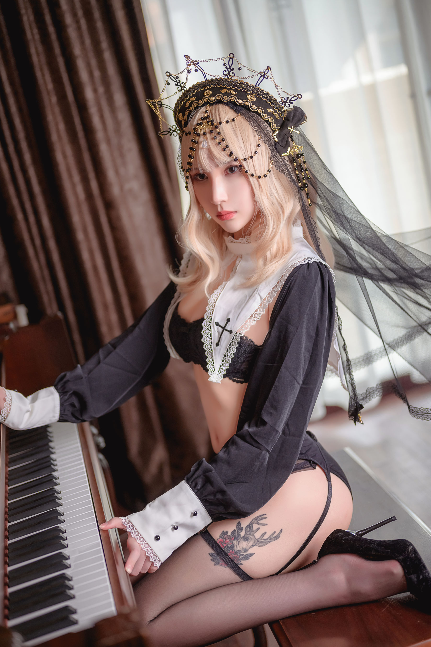 [Cosplay] vams子 - 修女/(37P)