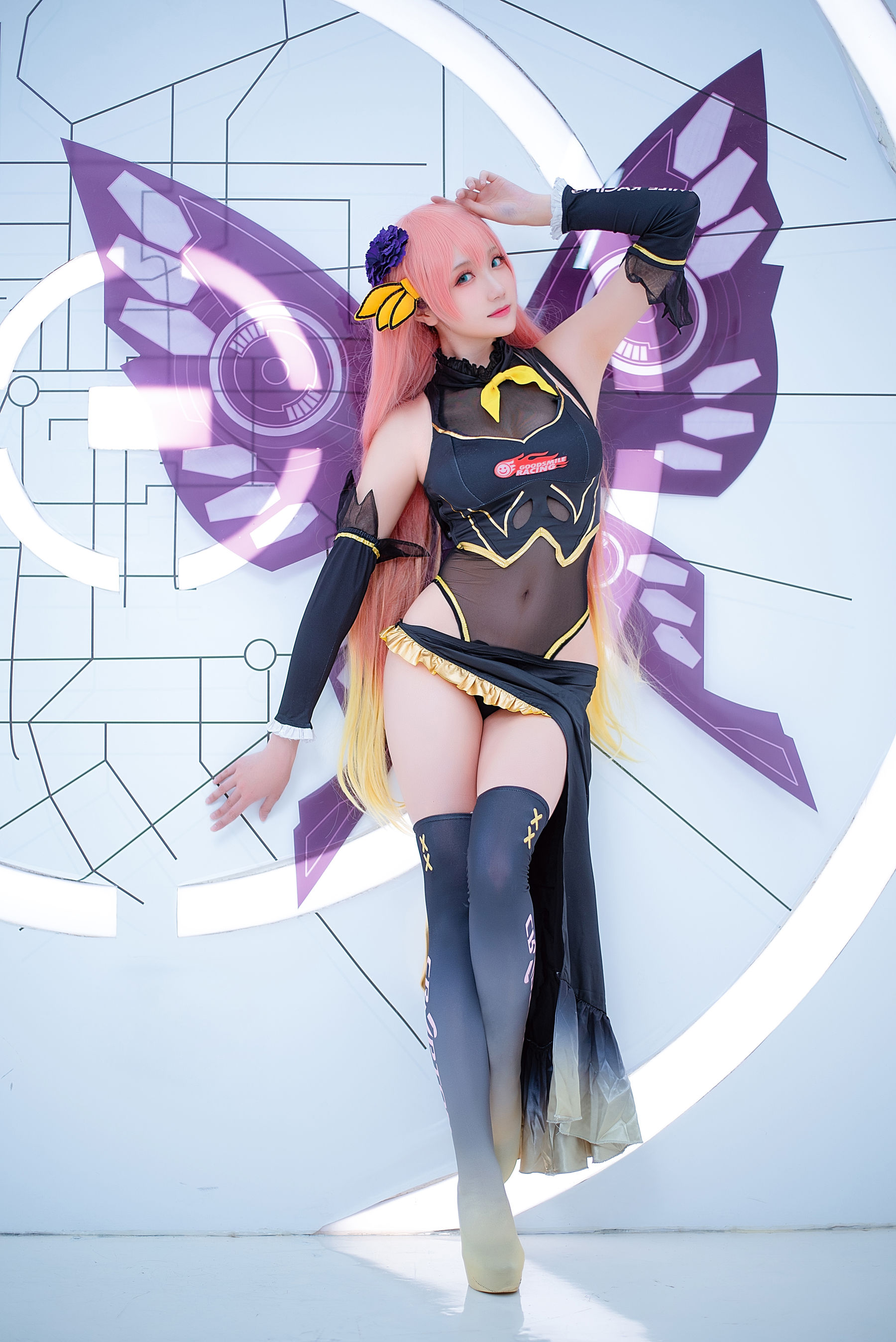 [Cosplay] Coser瓜希酱福利 - LUKA 赛车/(22P)