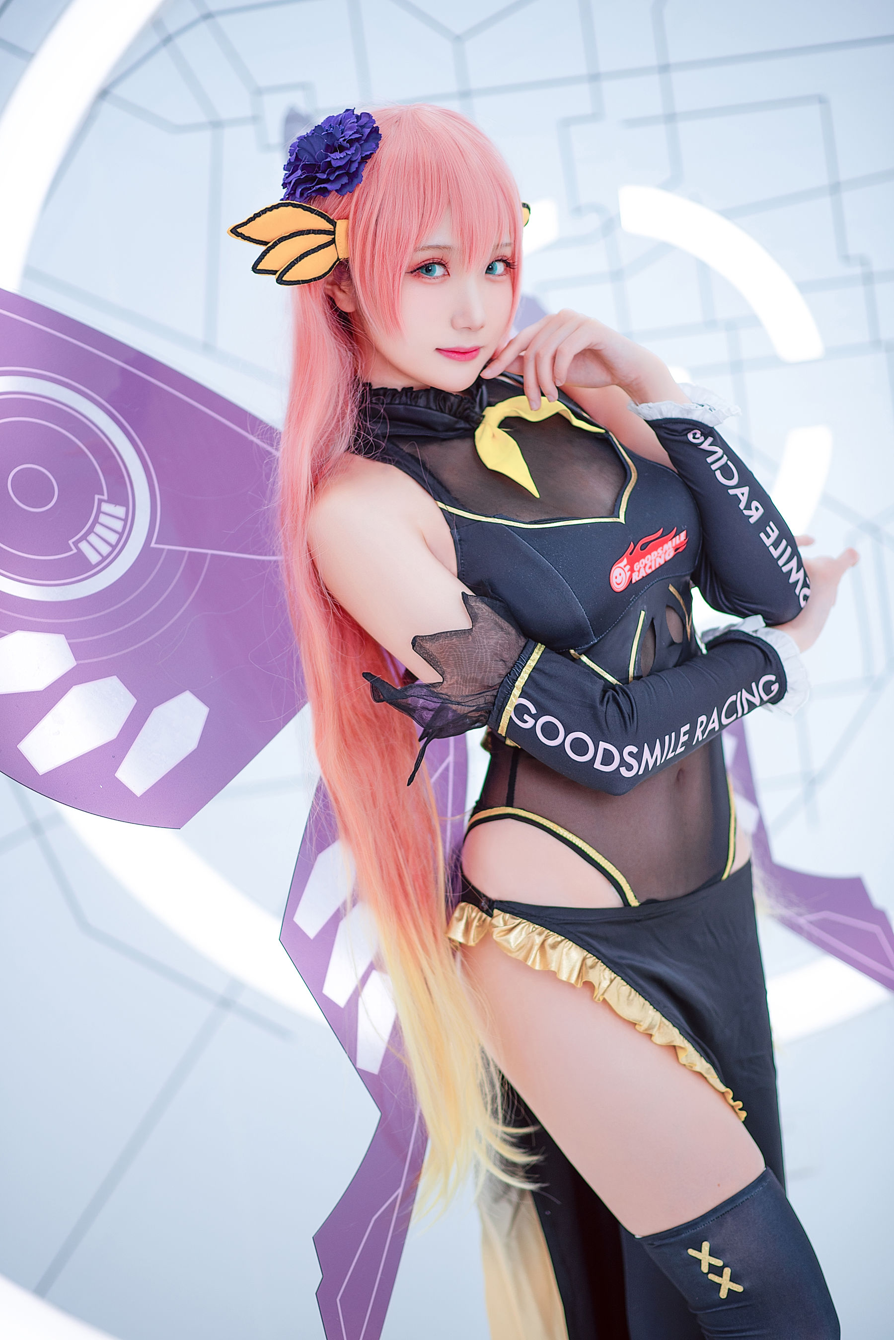 [Cosplay] Coser瓜希酱福利 - LUKA 赛车/(22P)