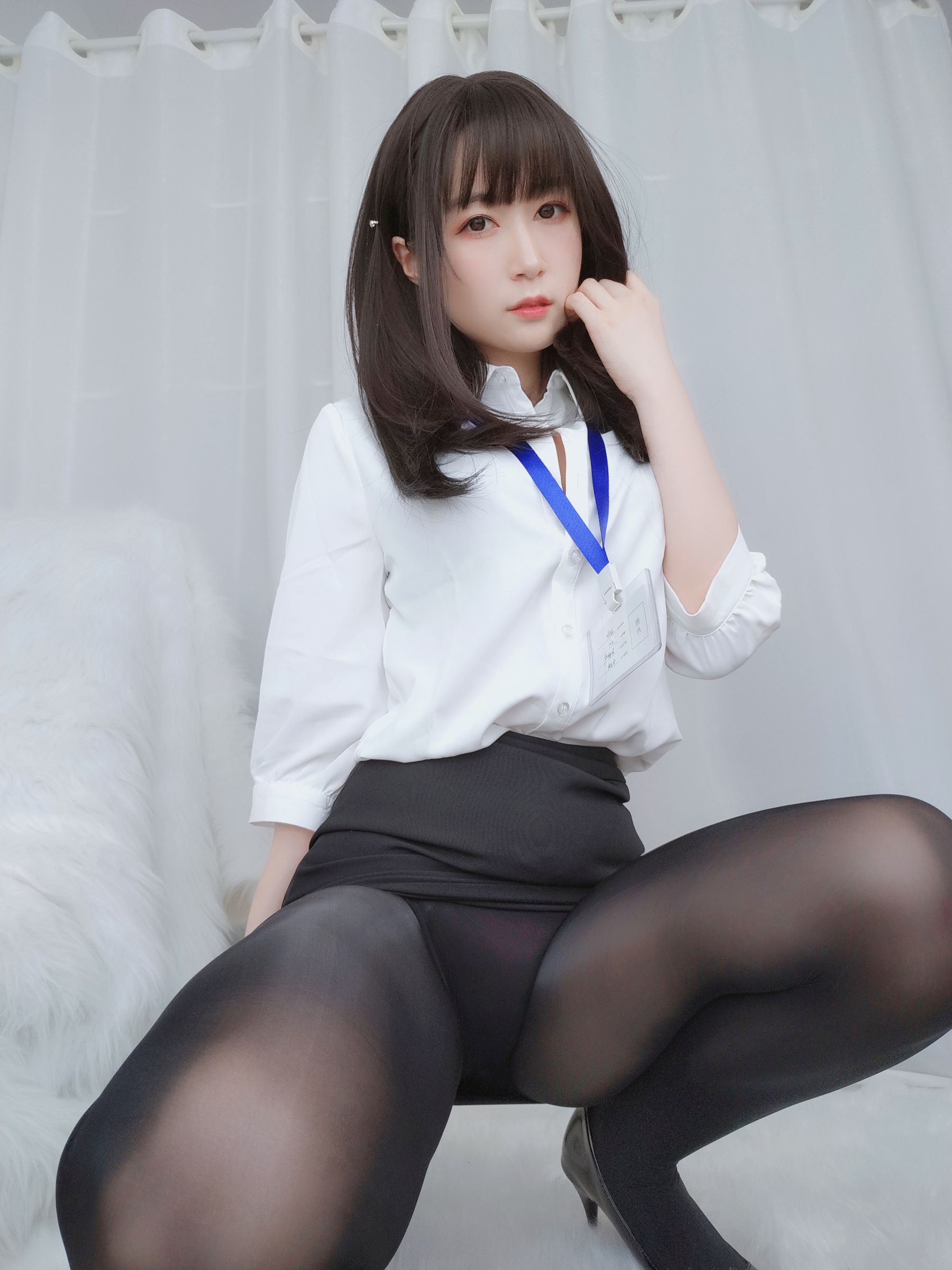 [Cosplay] Coser小姐姐白银 - 制服/(119P)