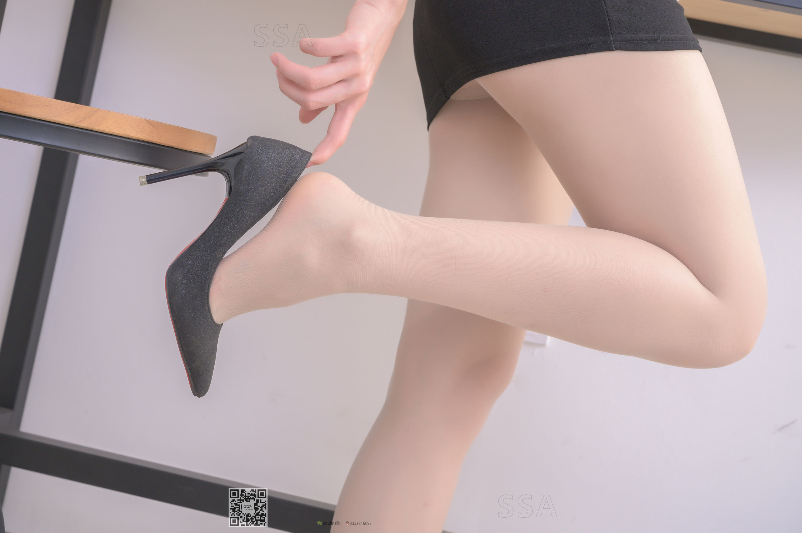 [SSA丝社]超清写真 No.234 雯雯 现代美女的复古旗袍/(157P)