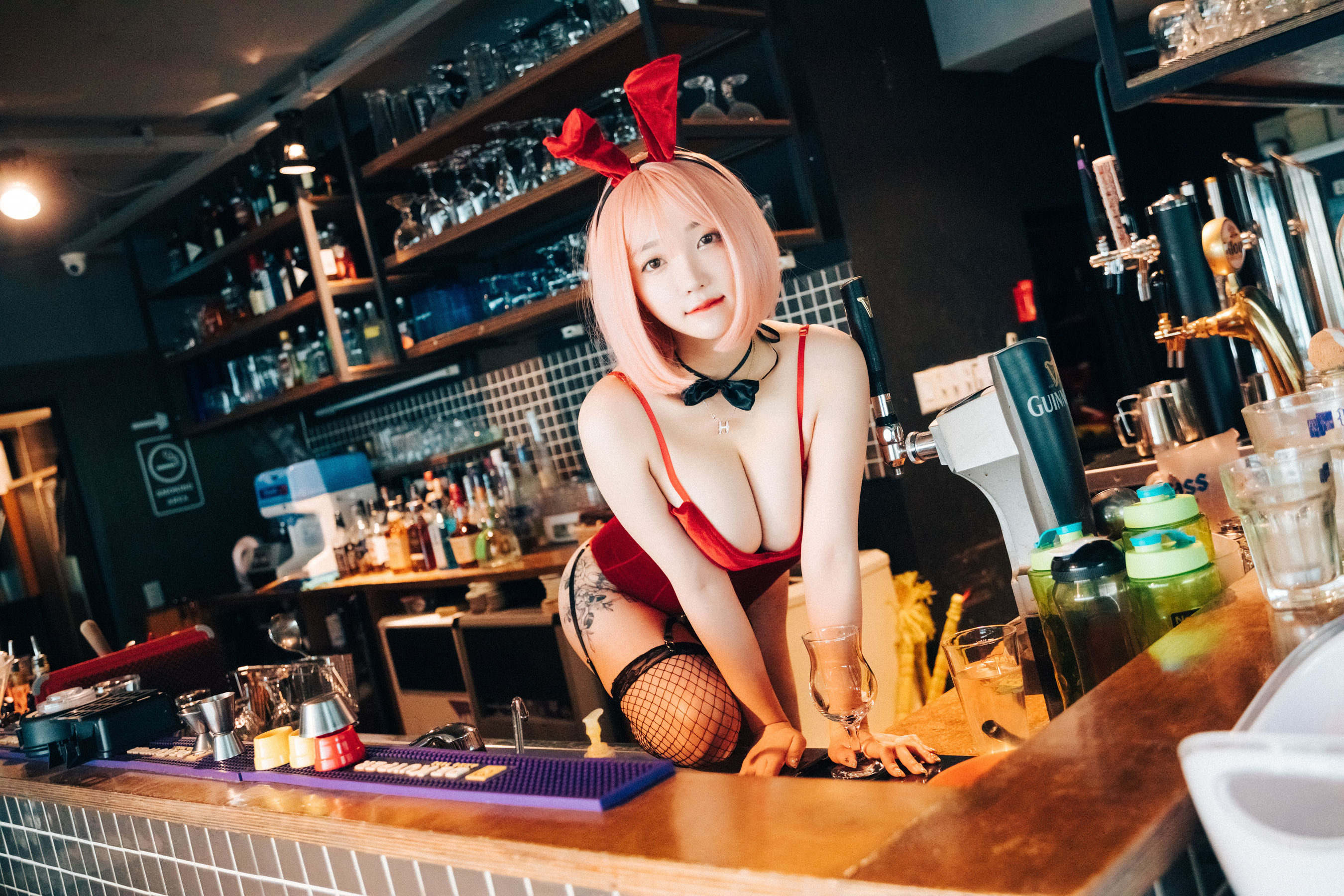 [LOOZY]  Yeeun - Tainted Love Bar   S.Ver/(101P)