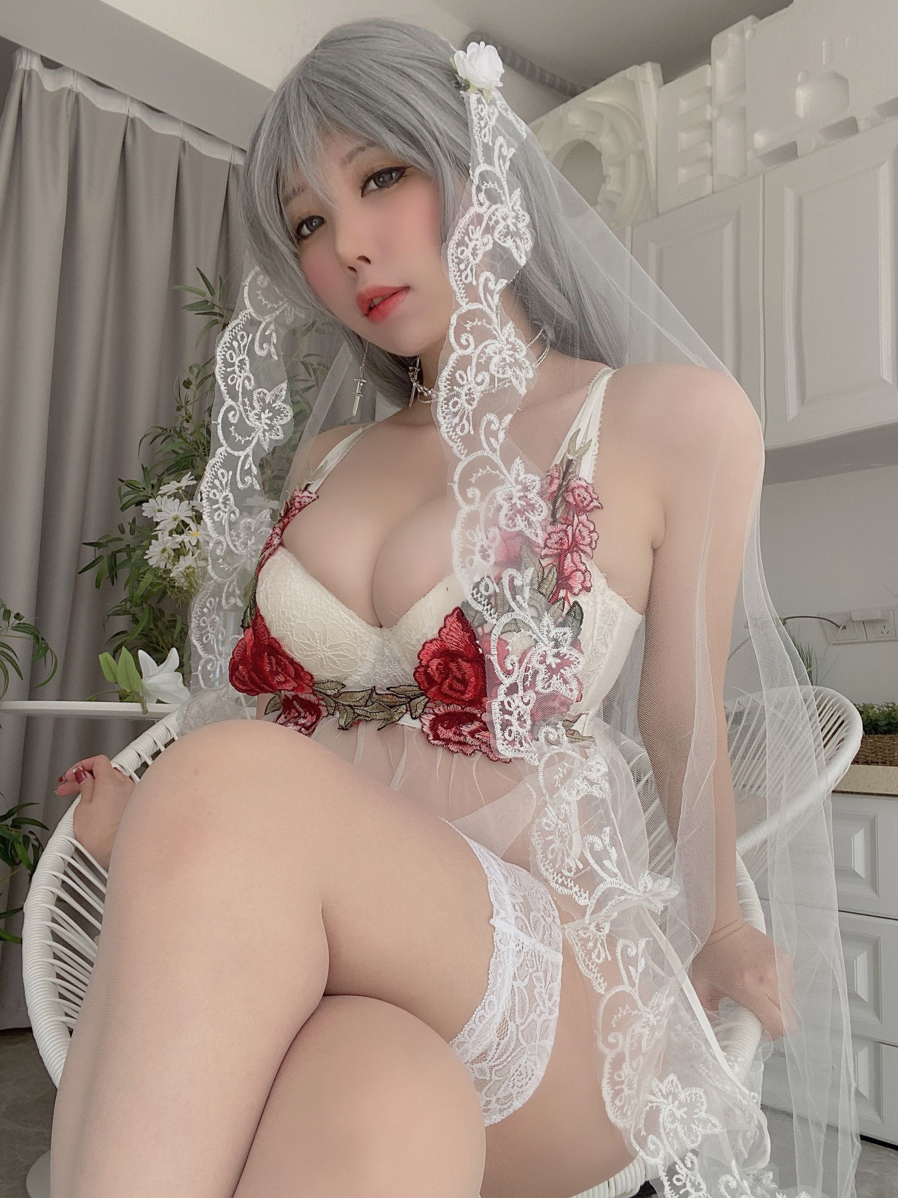 [福利COS] 二次元巨乳美女鹿野希 [Fantia] 【2021年09月】 白銀の花嫁入り/(54P)