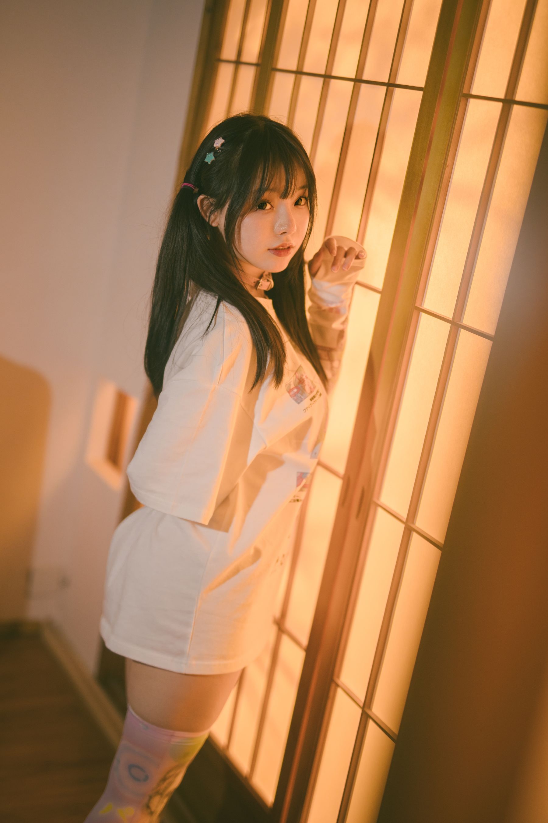 [福利COS] 六味帝皇酱 - 午后的少女/(32P)