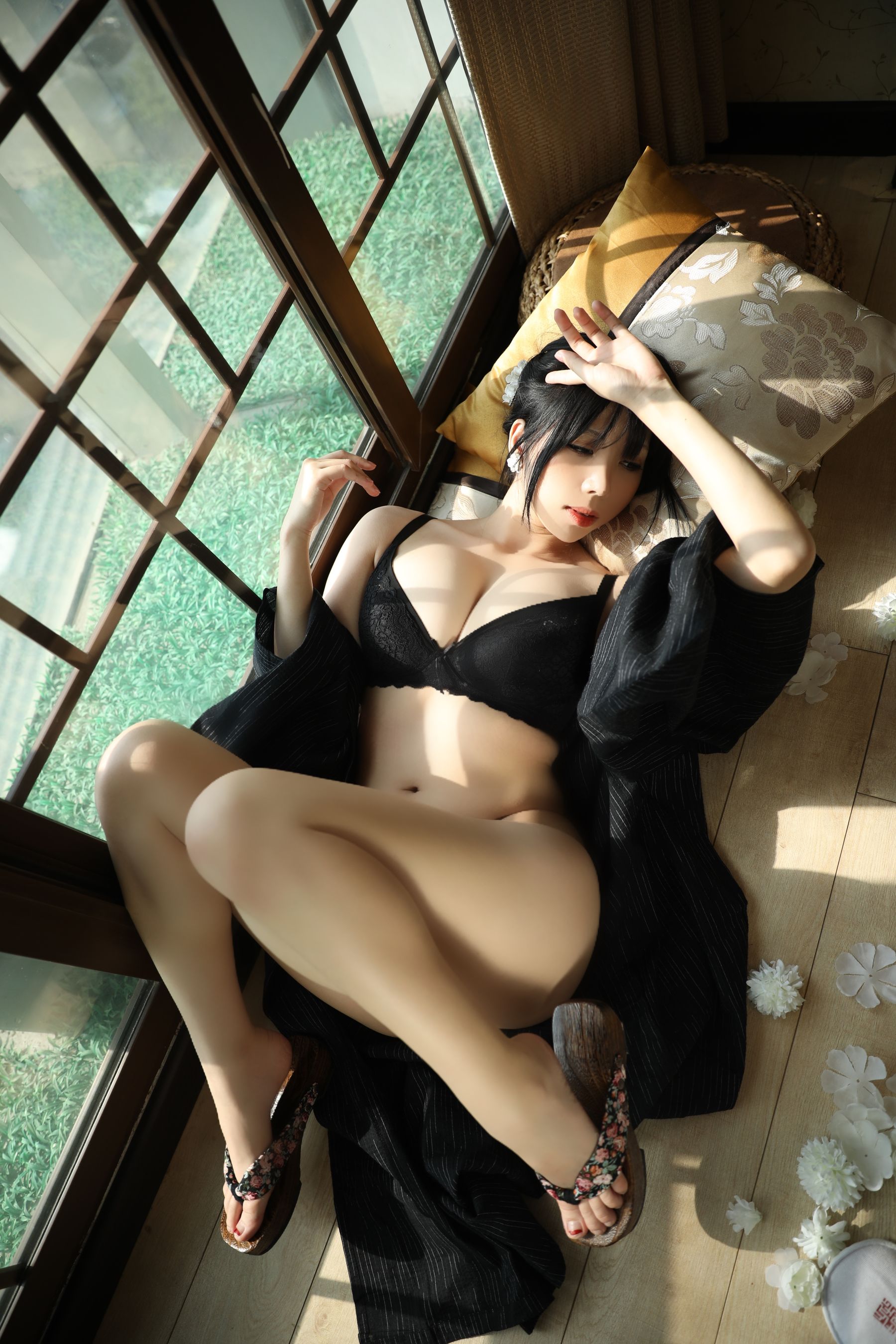 [福利COS] 二次元巨乳美女鹿野希 - 未亡人/(141P)