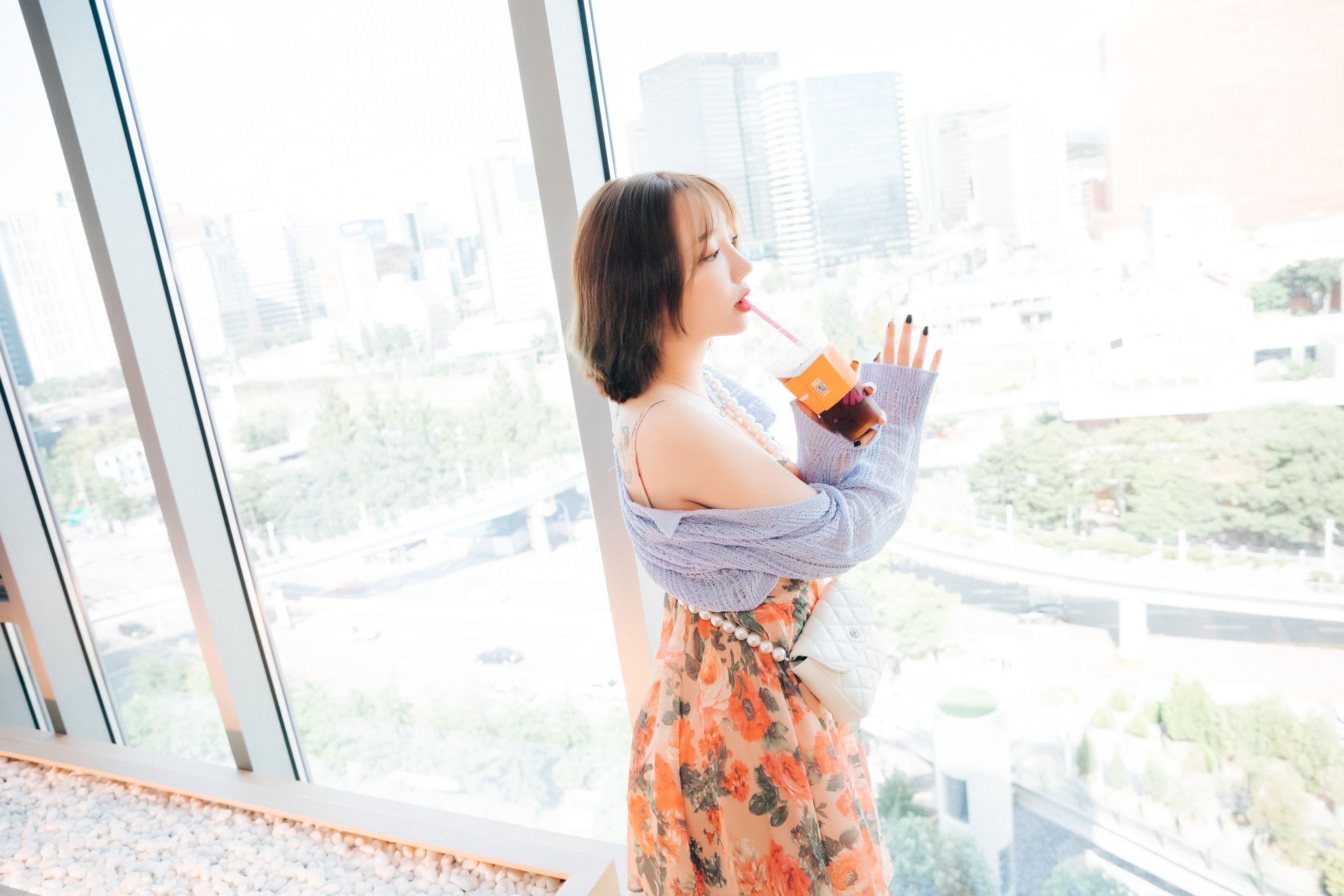 [LOOZY]  Yeeun - Lover In Hotel/(132P)