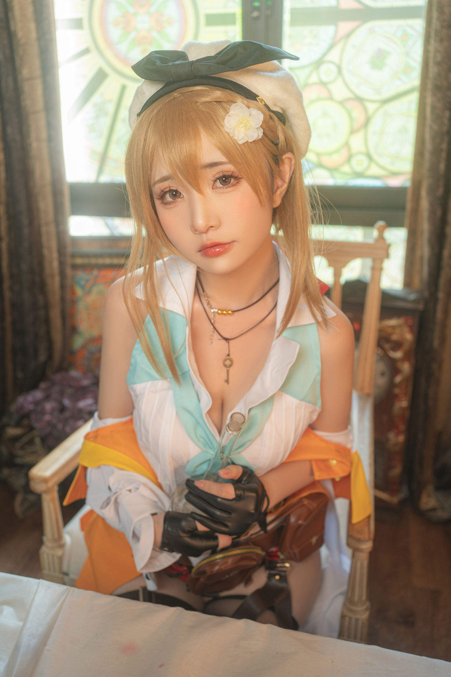 [福利COS] 爆机少女喵小吉 - 莱莎的炼金工房2/(14P)