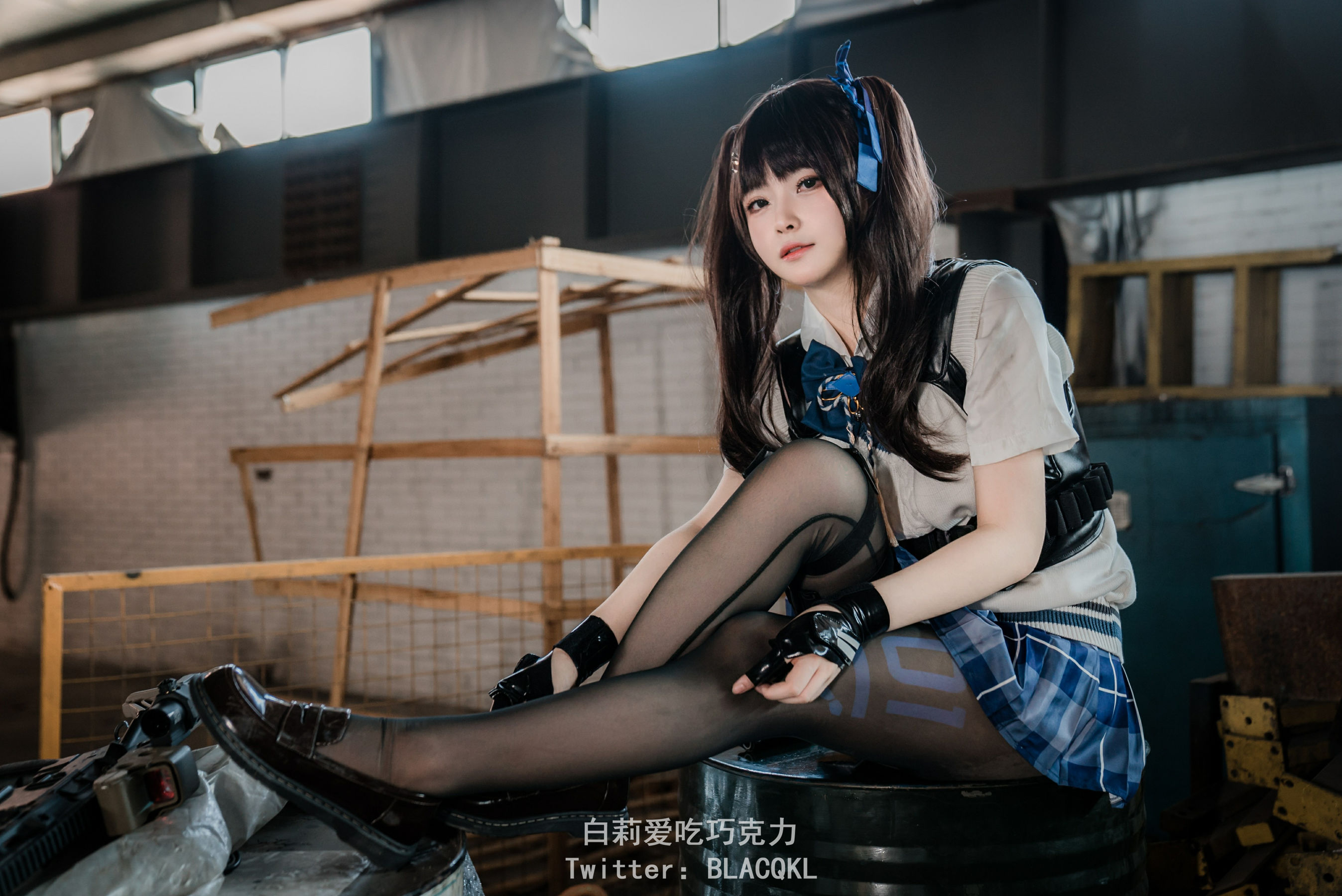 [福利COS] 白莉爱吃巧克力 - 关小雨/(29P)