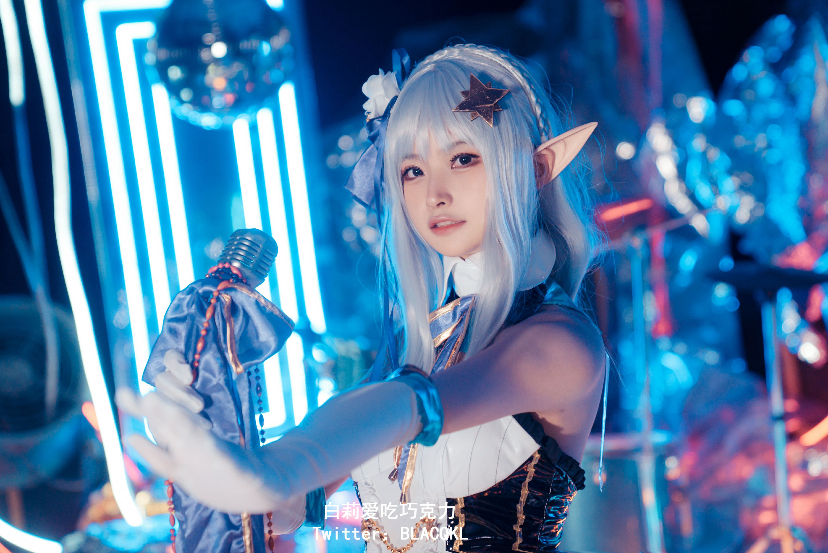 [福利COS] 白莉爱吃巧克力 - 爱蜜莉雅/(22P)