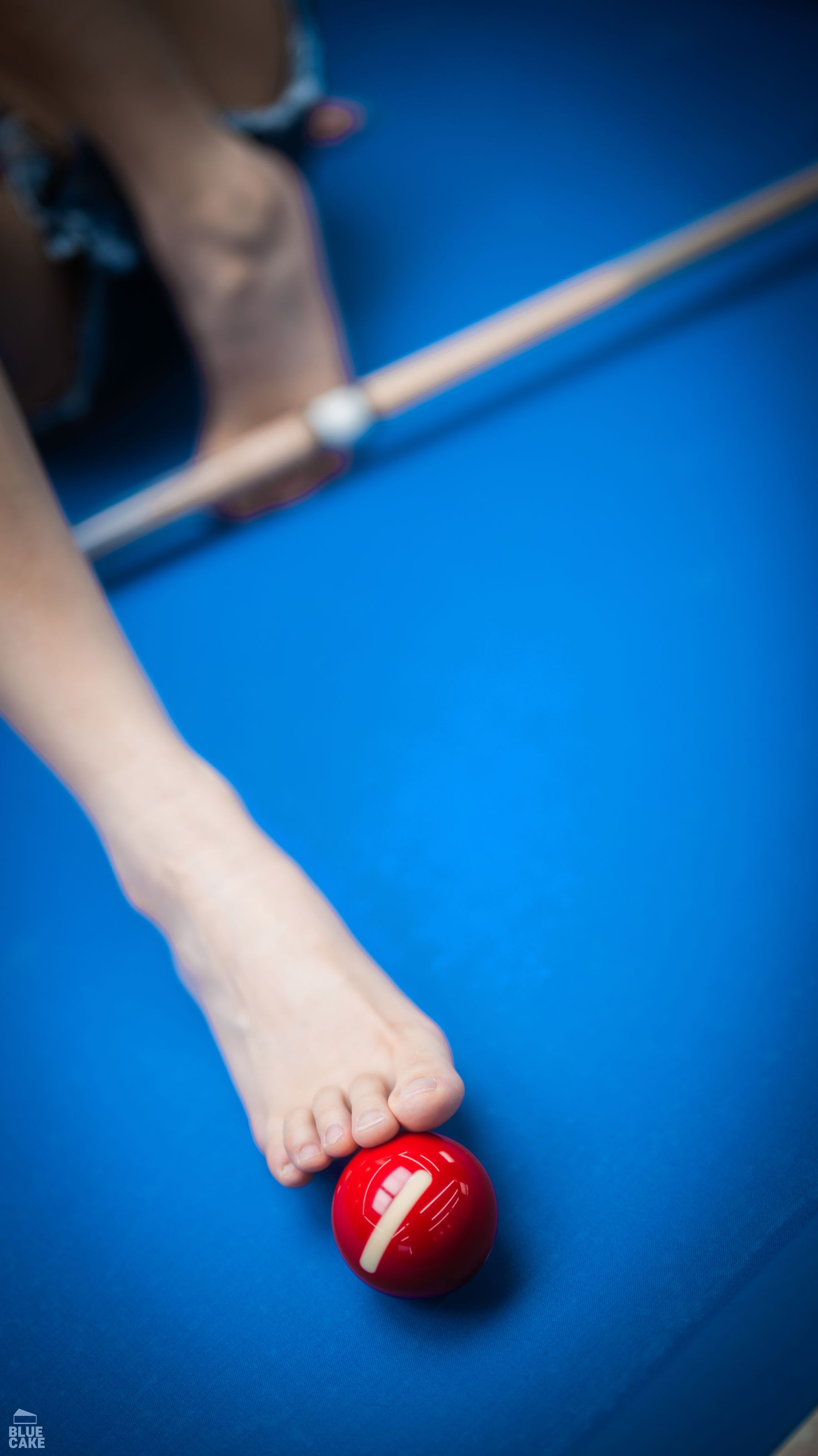 [BLUECAKE]  Bomi - Secret Billiard Room Red/(143P)