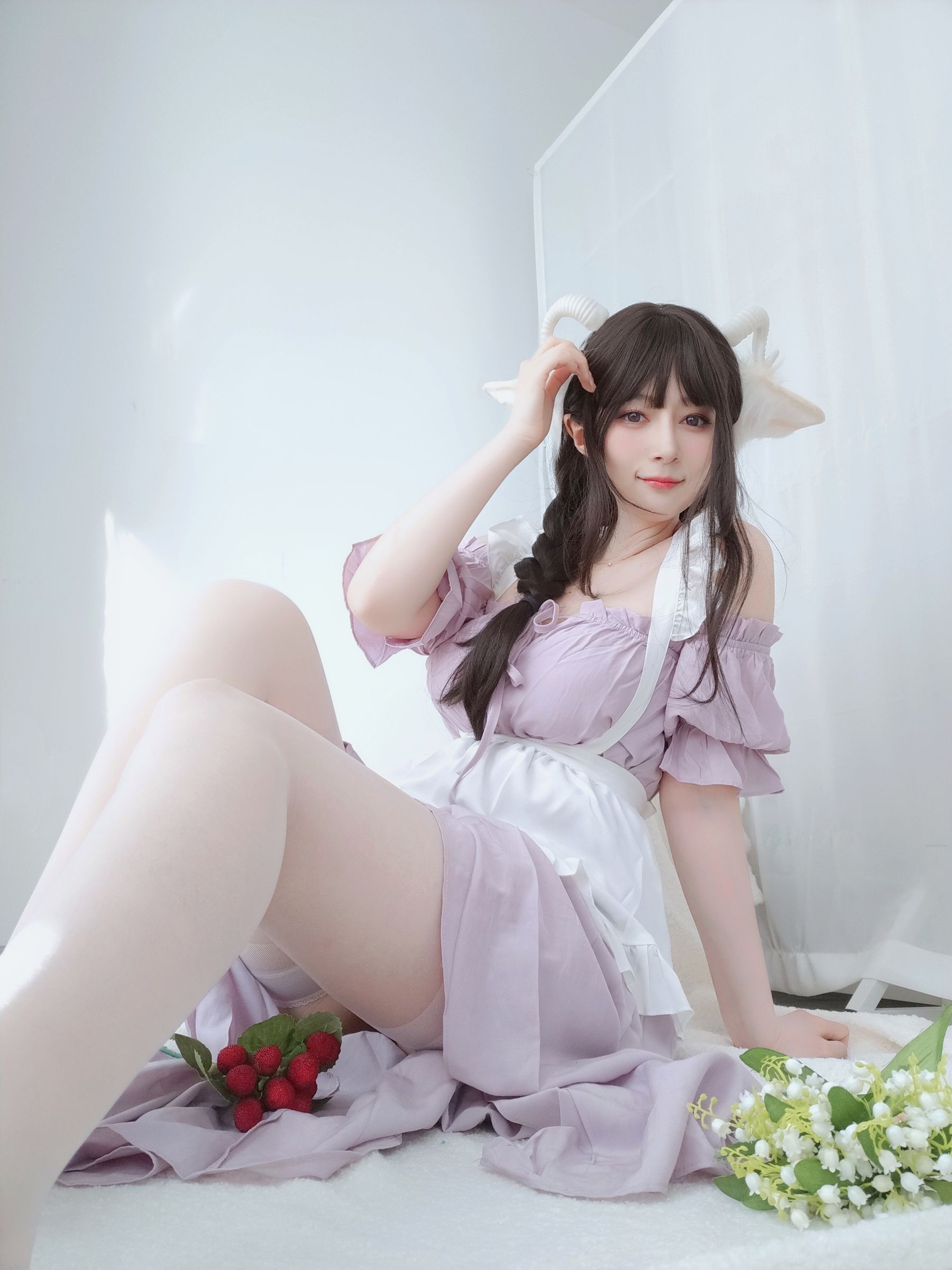 [网红COSER] Coser小姐姐白银 - 白丝兔耳女仆/(156P)