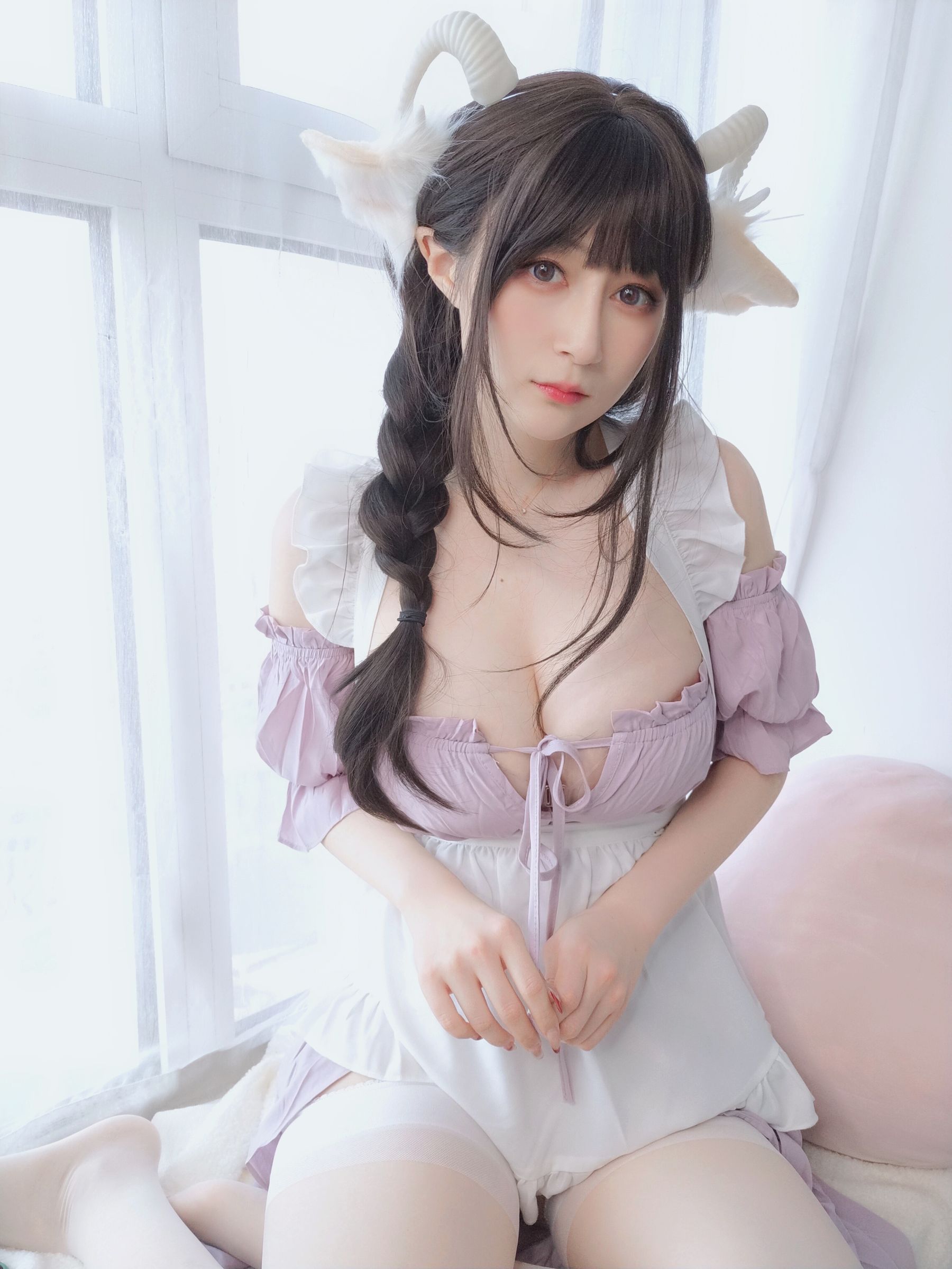 [网红COSER] Coser小姐姐白银 - 白丝兔耳女仆/(156P)