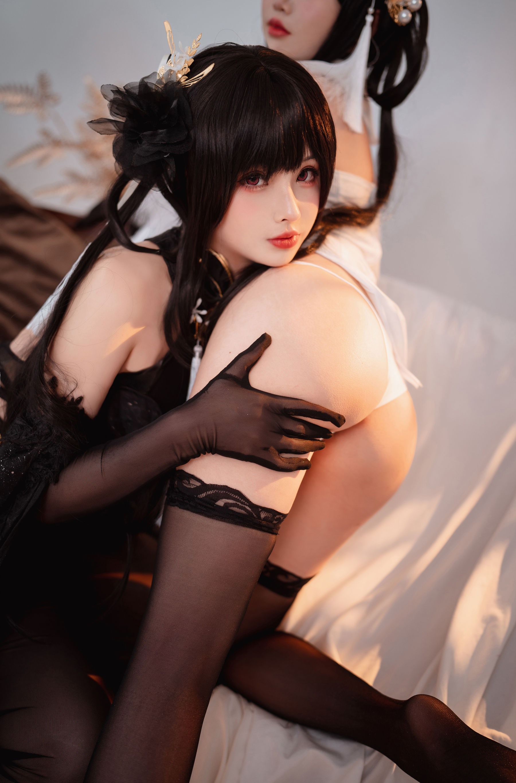 [网红COSER] COS福利rioko凉凉子&面饼仙儿 - 黑白镇海/(35P)