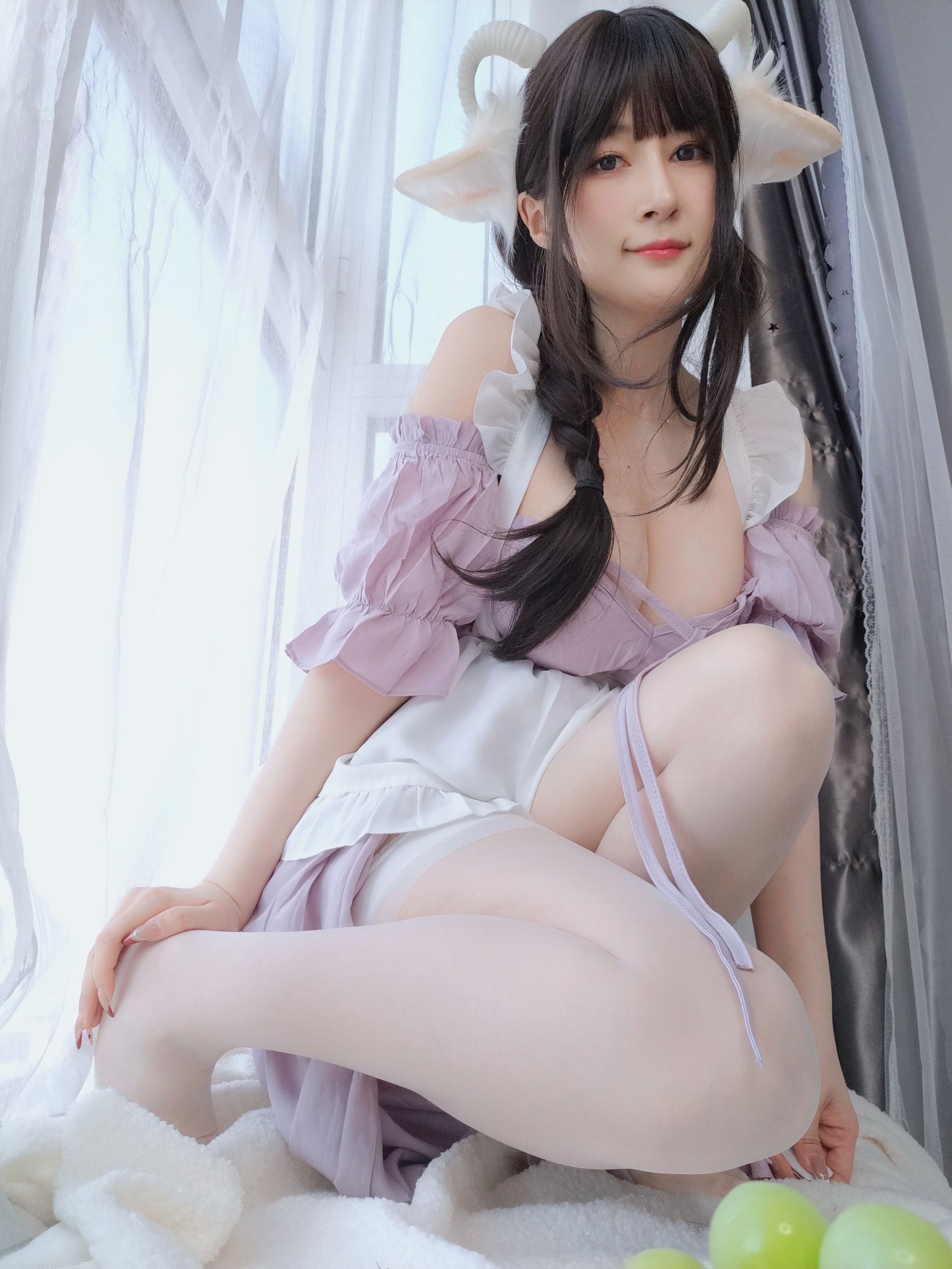 [网红COSER] Coser小姐姐白银 - 白丝兔耳女仆/(156P)