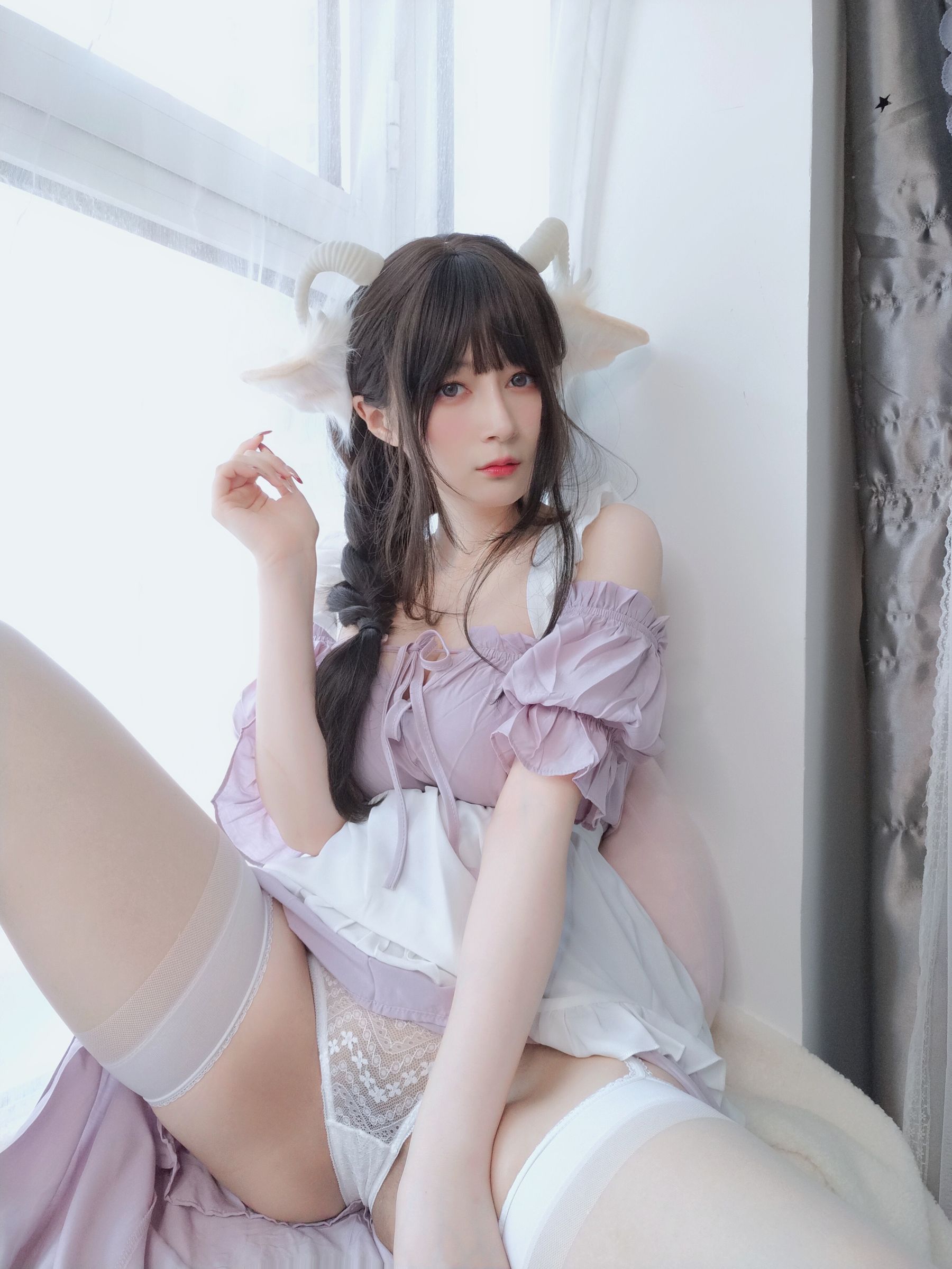 [网红COSER] Coser小姐姐白银 - 白丝兔耳女仆/(156P)