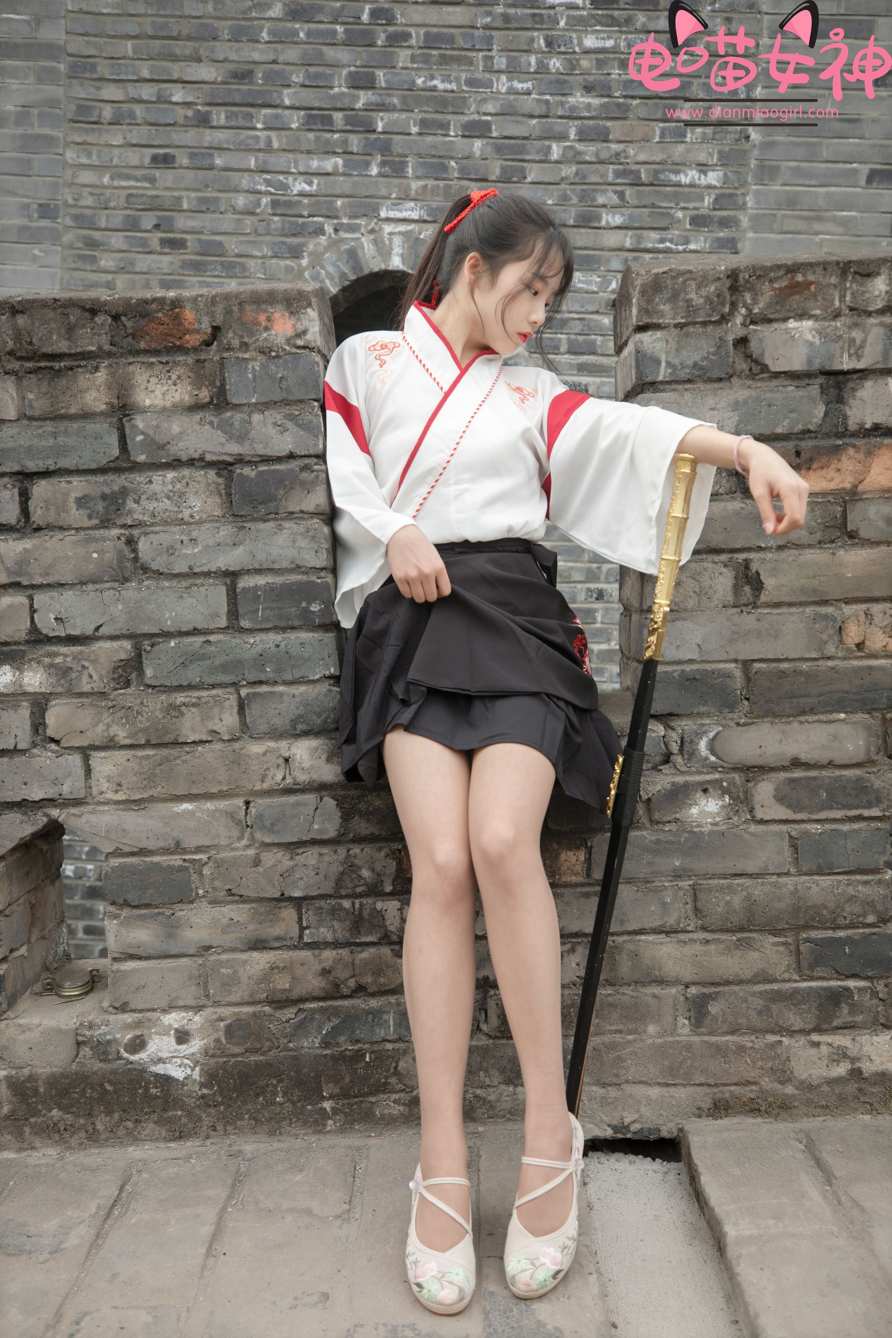 [网红COSER] 电喵女神 - 灵唯 长城古装/(70P)