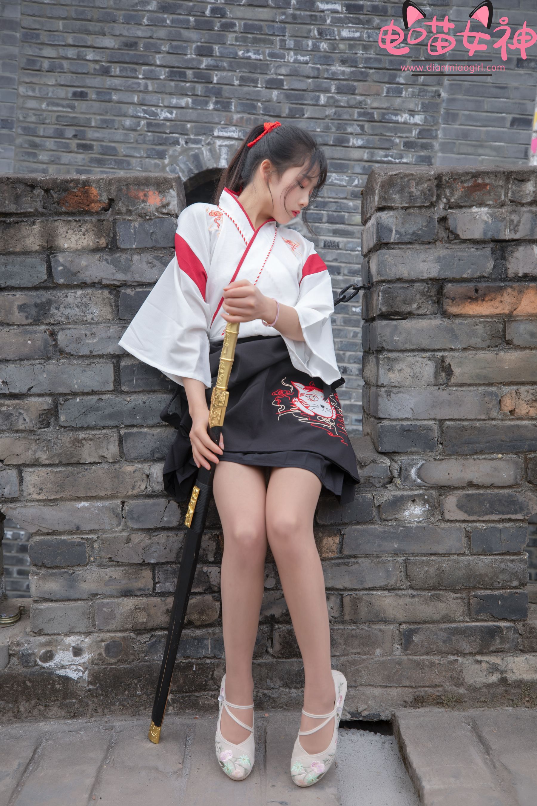 [网红COSER] 电喵女神 - 灵唯 长城古装/(70P)