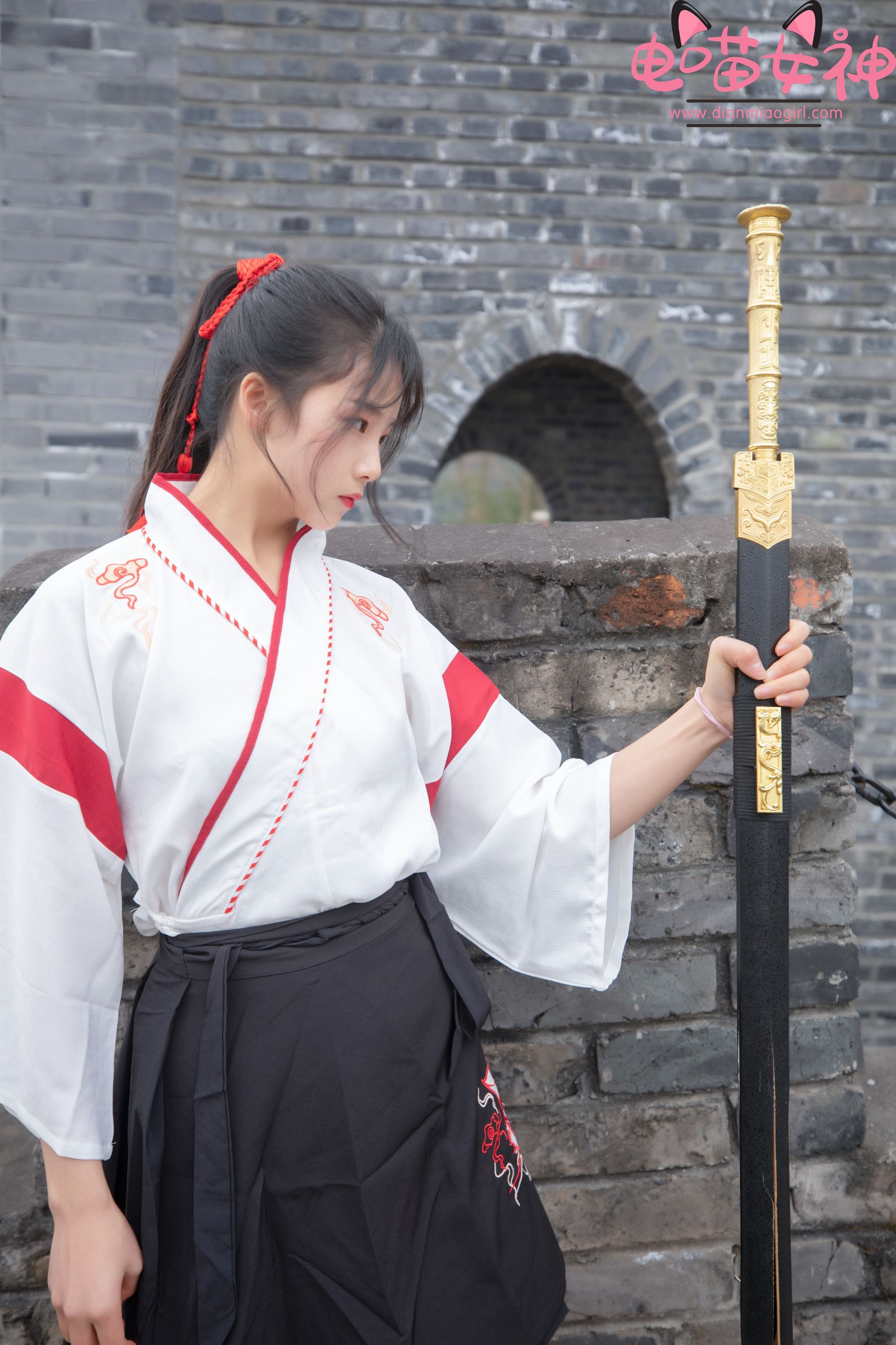 [网红COSER] 电喵女神 - 灵唯 长城古装/(70P)