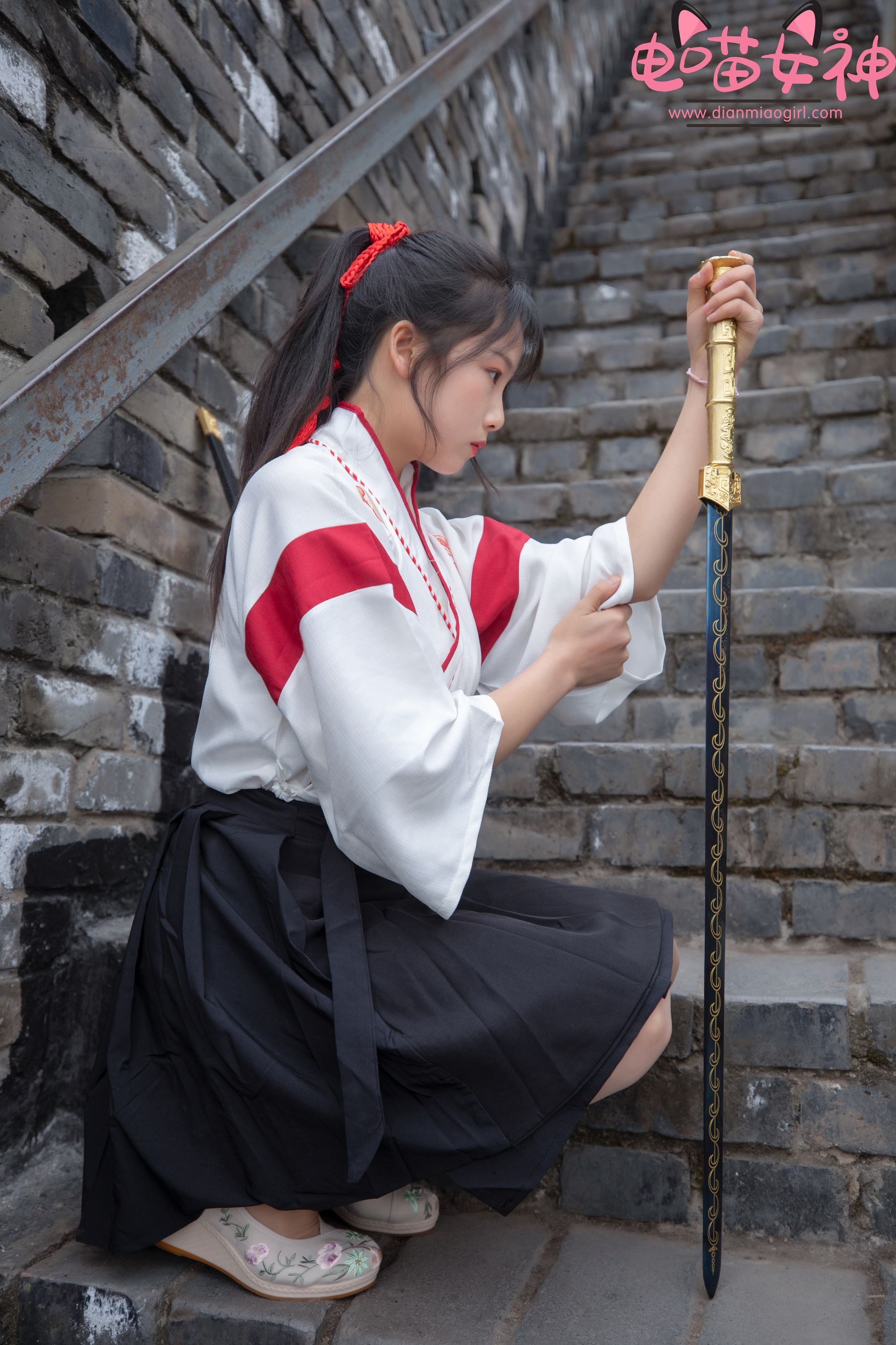 [网红COSER] 电喵女神 - 灵唯 长城古装/(70P)