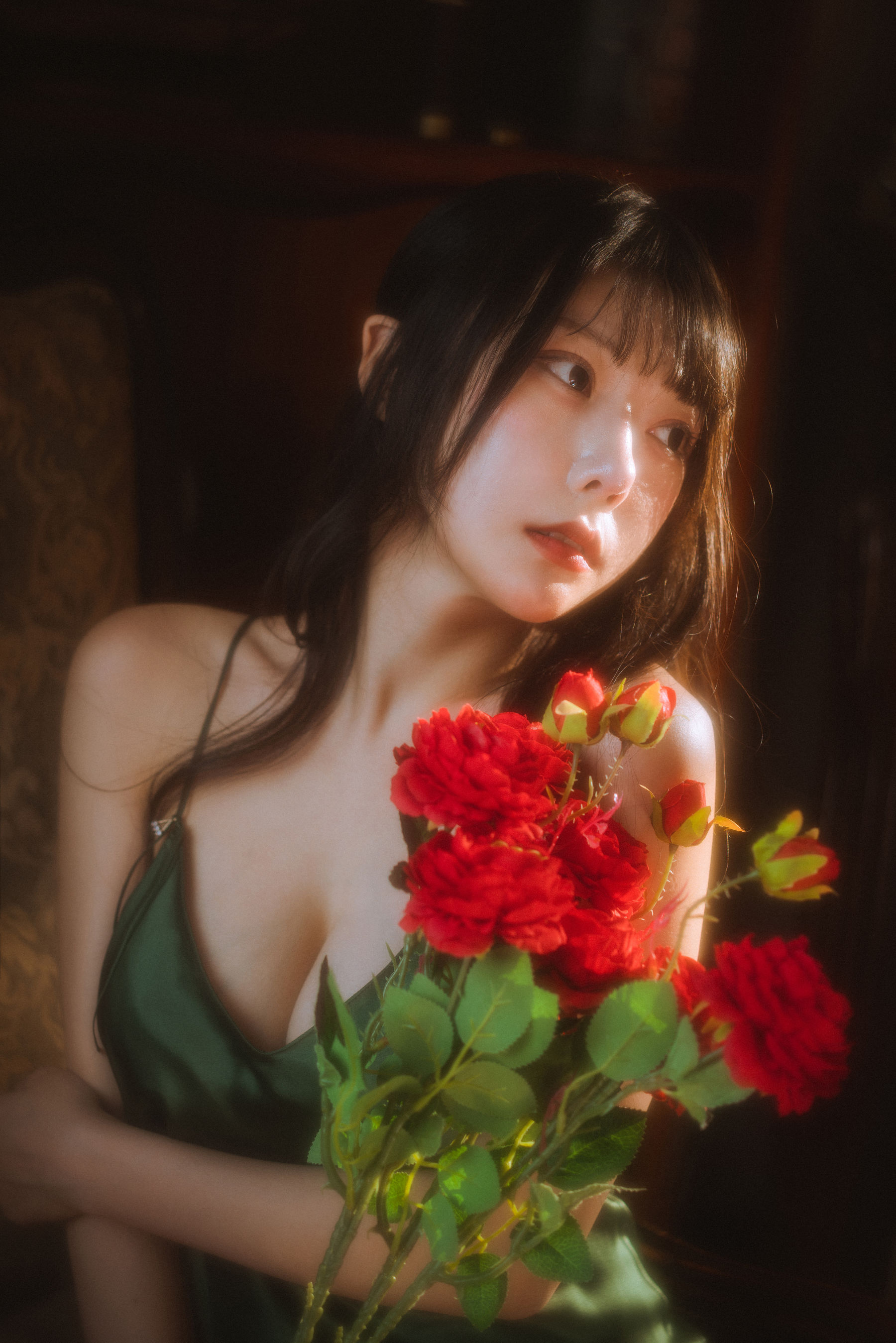 [网红COSER] 香草喵露露写真 - 杨枝甘露 绿色连衣裙/(45P)