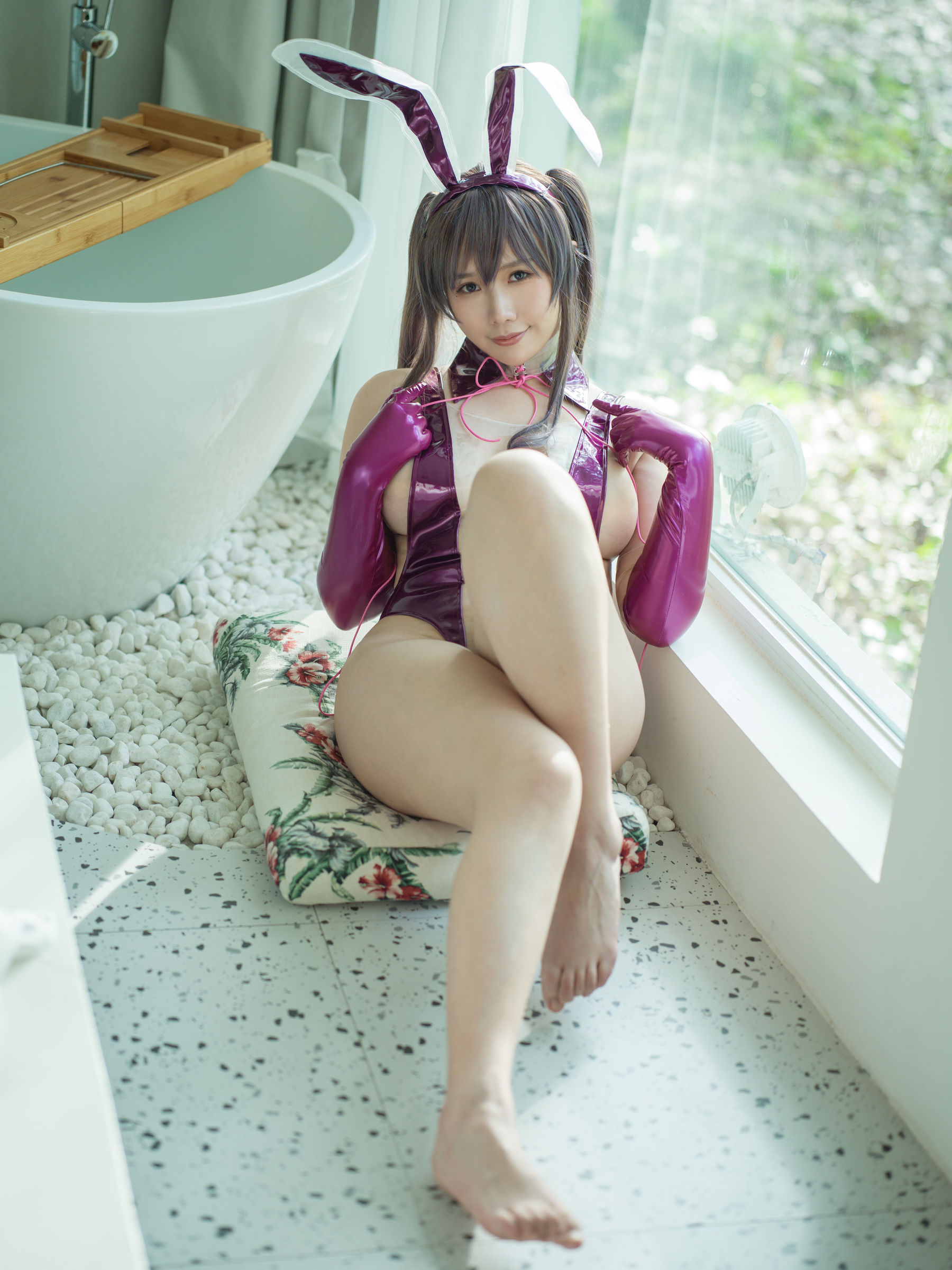 [网红COSER] 麻花麻花酱 - 紫色透明泳装/(40P)