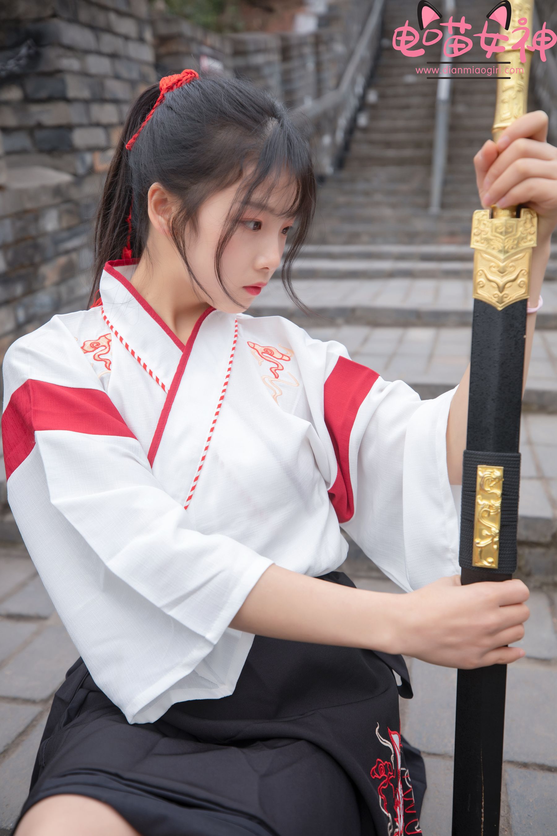 [网红COSER] 电喵女神 - 灵唯 长城古装/(70P)