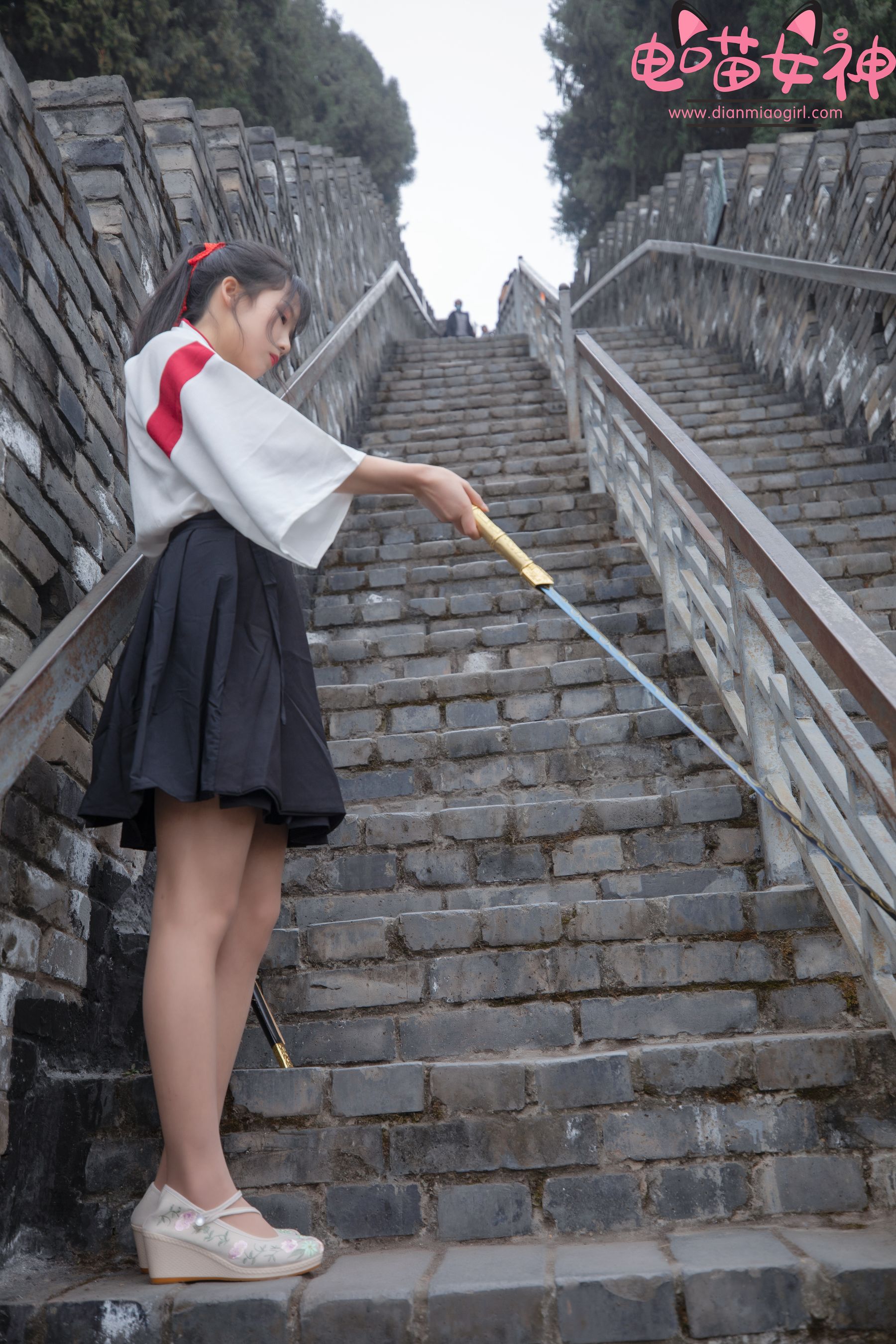 [网红COSER] 电喵女神 - 灵唯 长城古装/(70P)