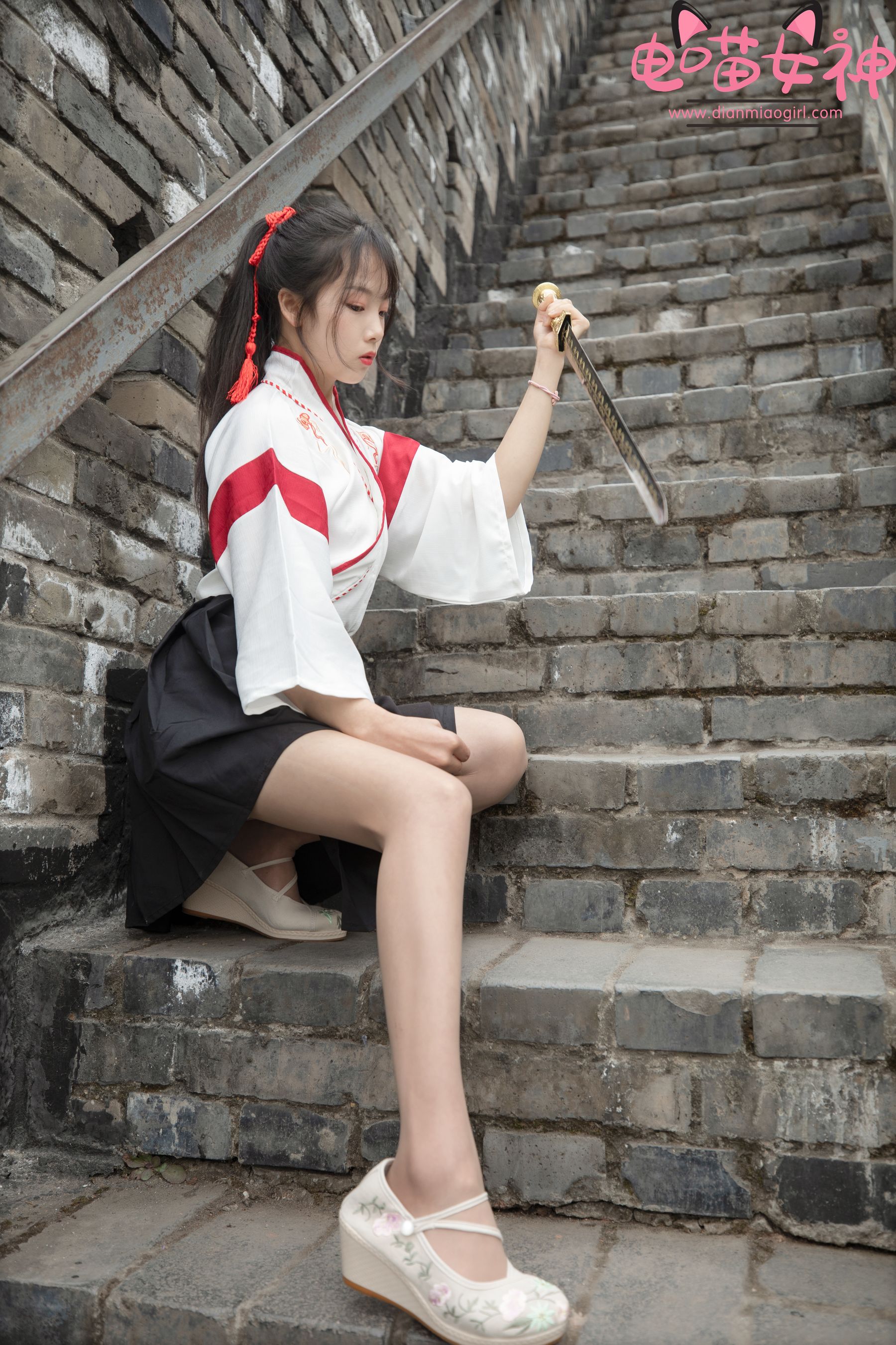 [网红COSER] 电喵女神 - 灵唯 长城古装/(70P)