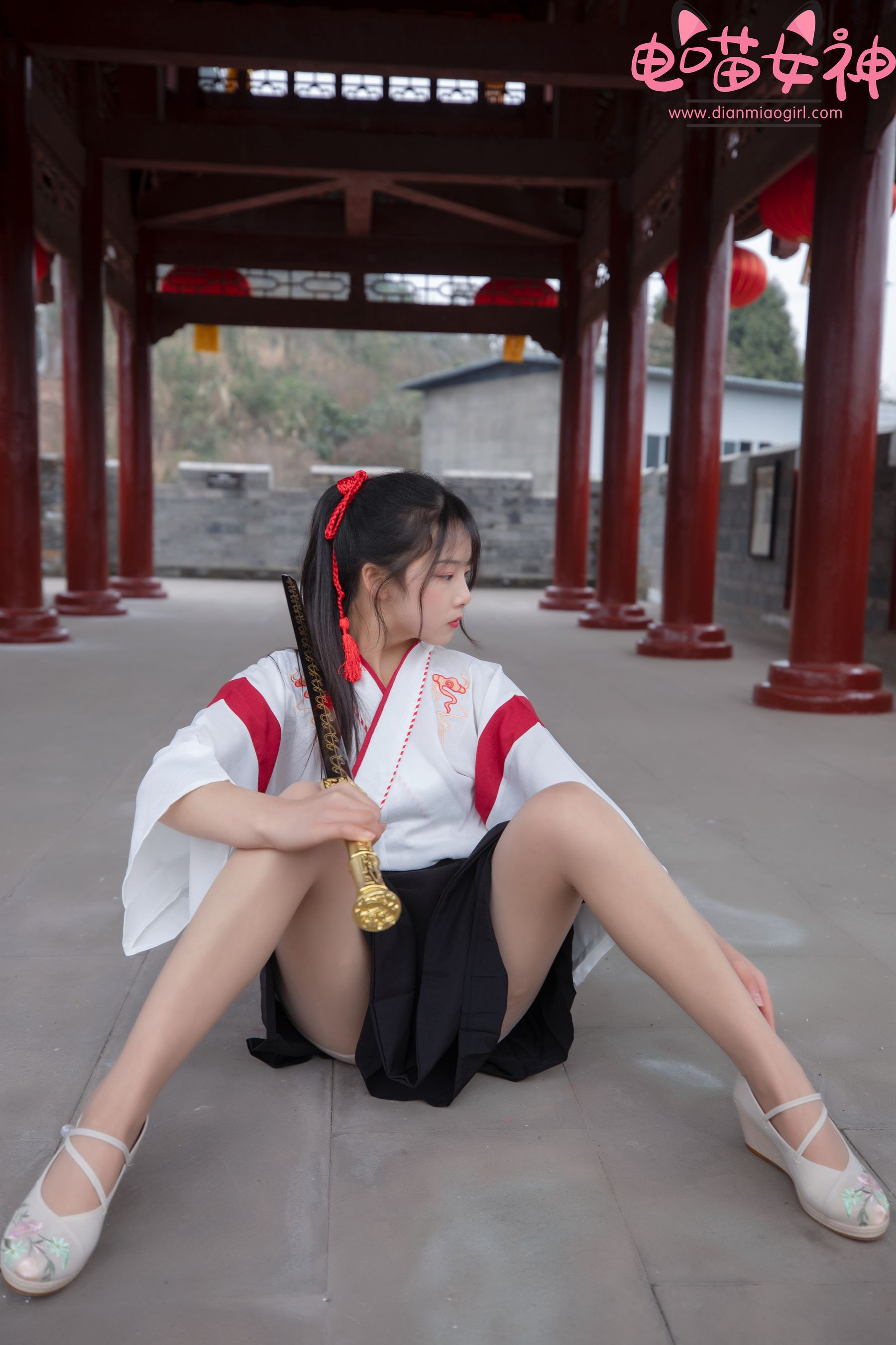 [网红COSER] 电喵女神 - 灵唯 长城古装/(70P)