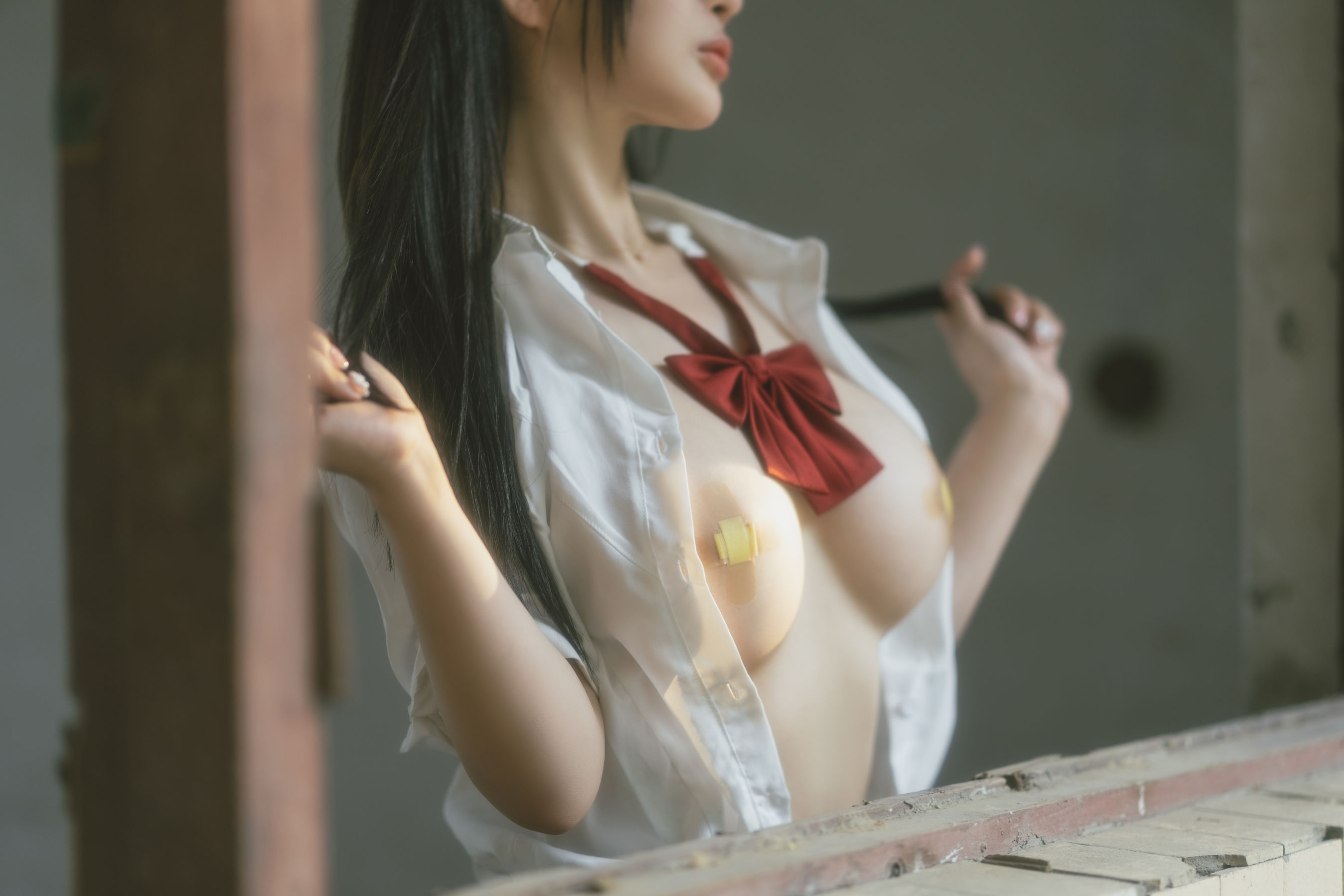 [网红COSER] 桜井宁宁 - 废墟JK/(70P)