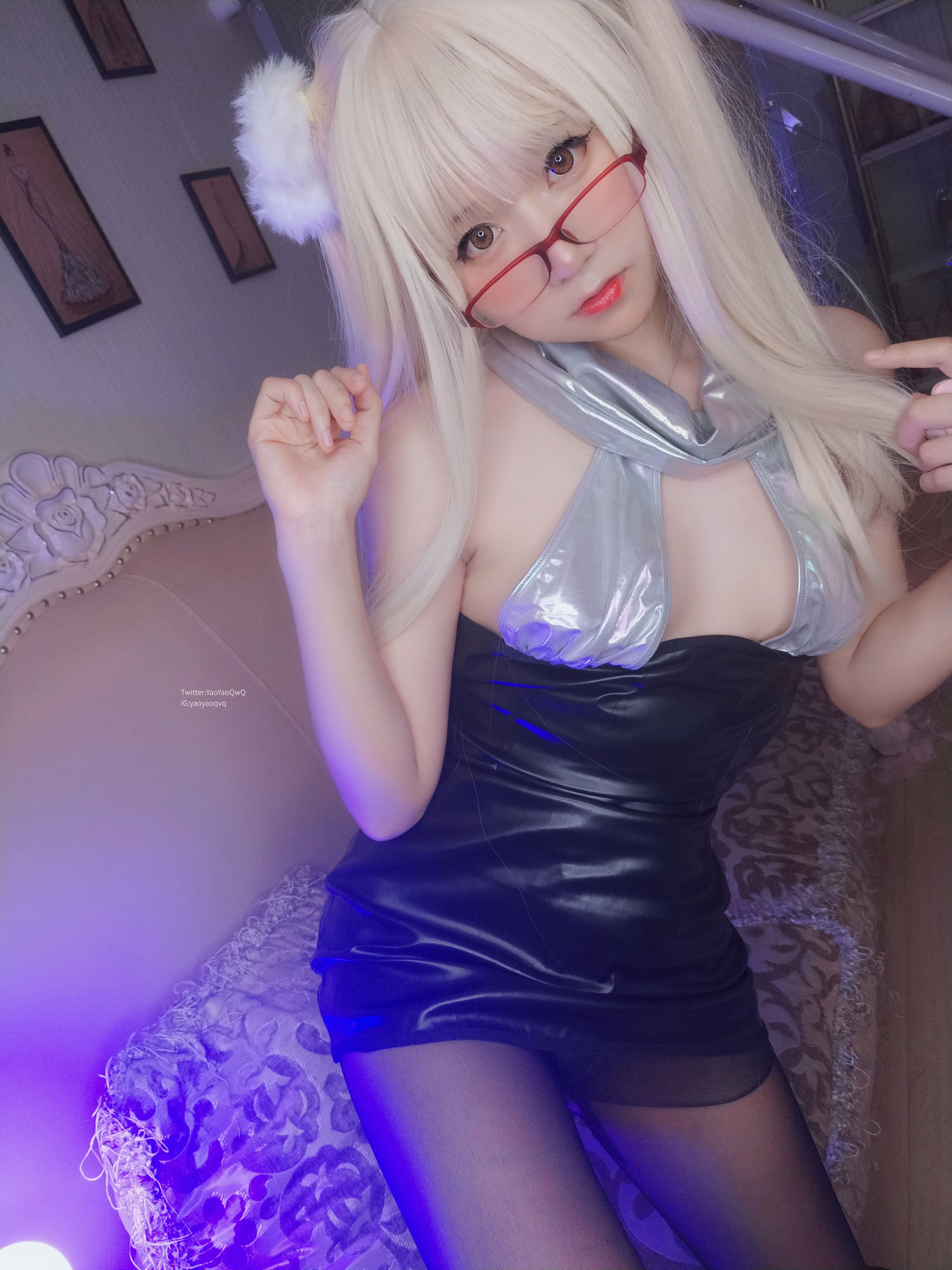 [网红COSER] 萌妹子Coser摇摇乐yoyo - 黑色长筒袜/(115P)