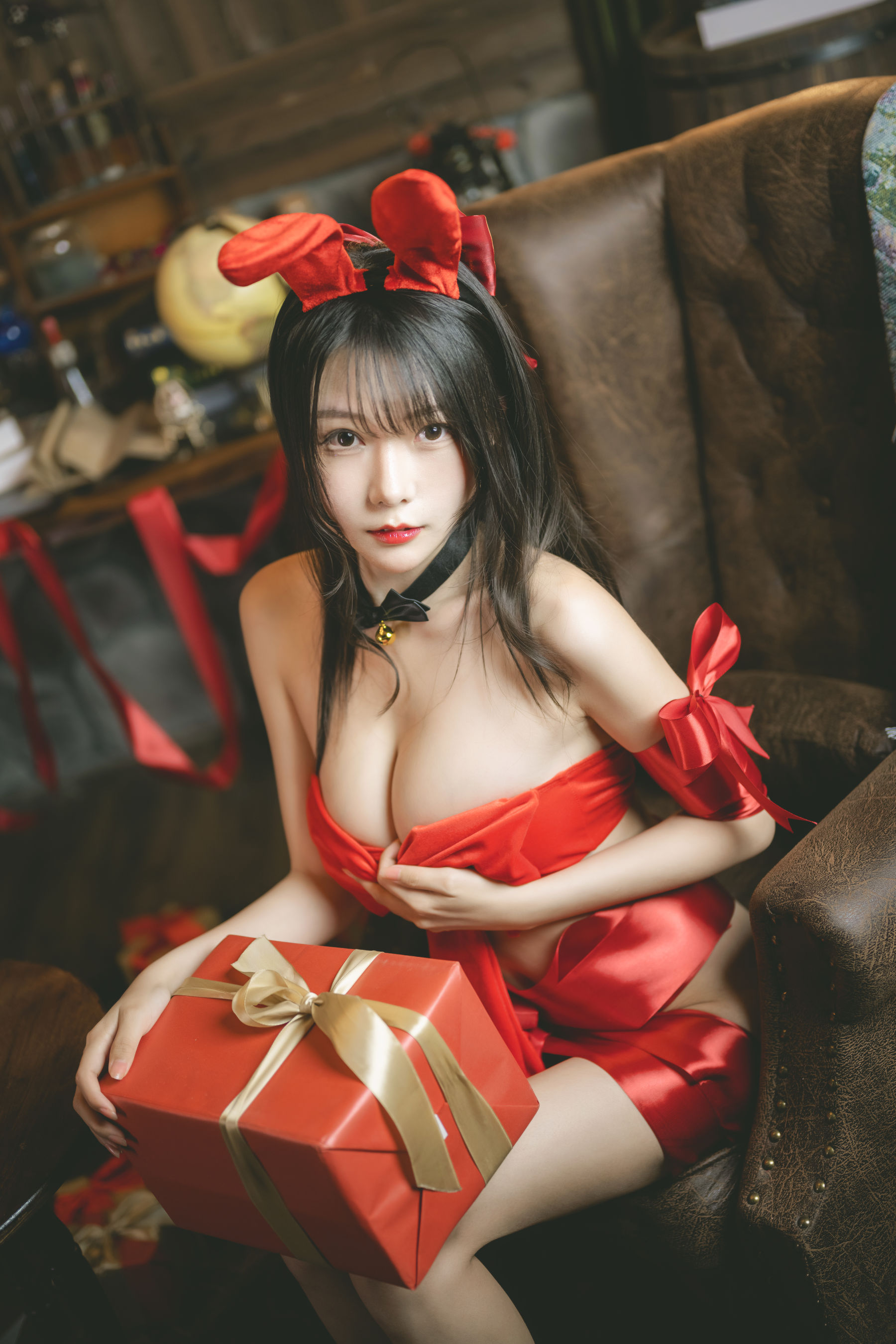 [网红COSER] 香草喵露露写真 - 杨枝甘露 红色丝带礼物/(54P)