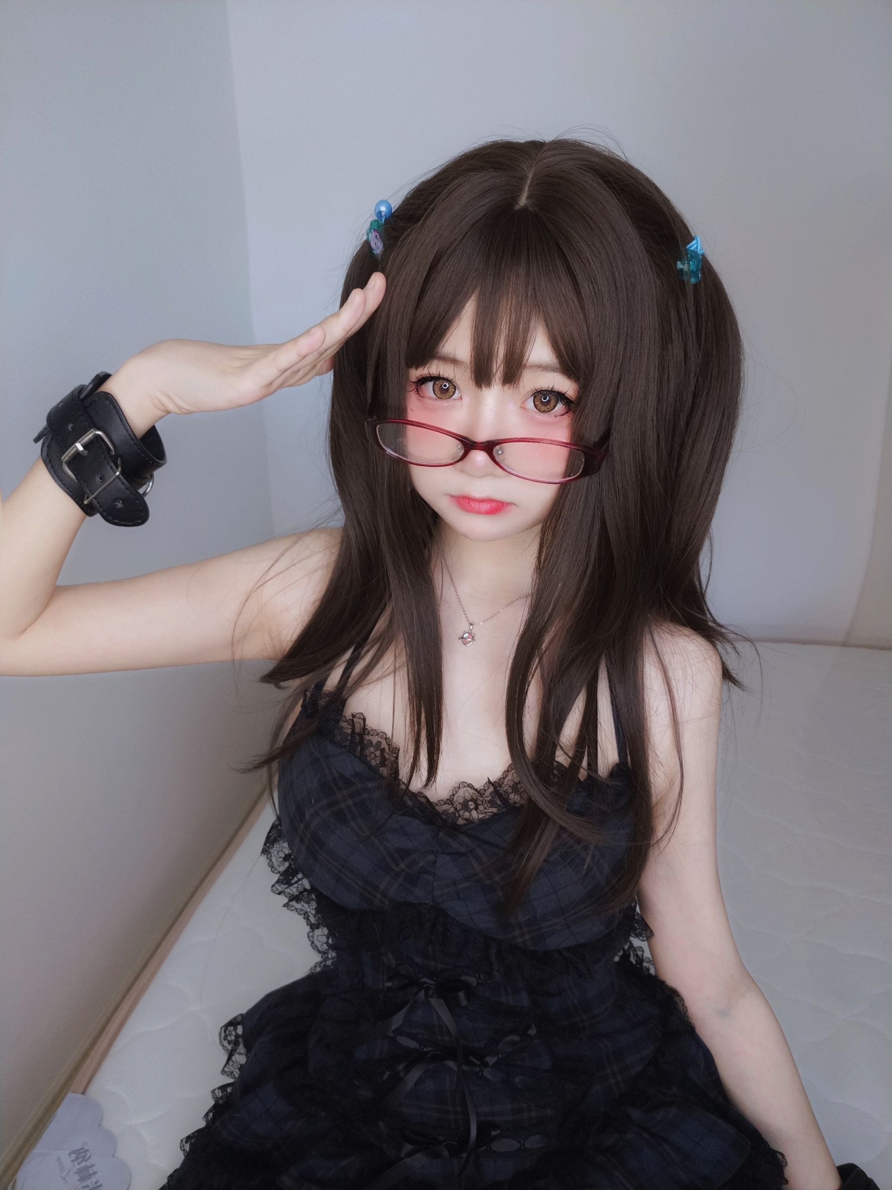 [网红COSER] 萌妹子Coser摇摇乐yoyo - 黑裙/(113P)