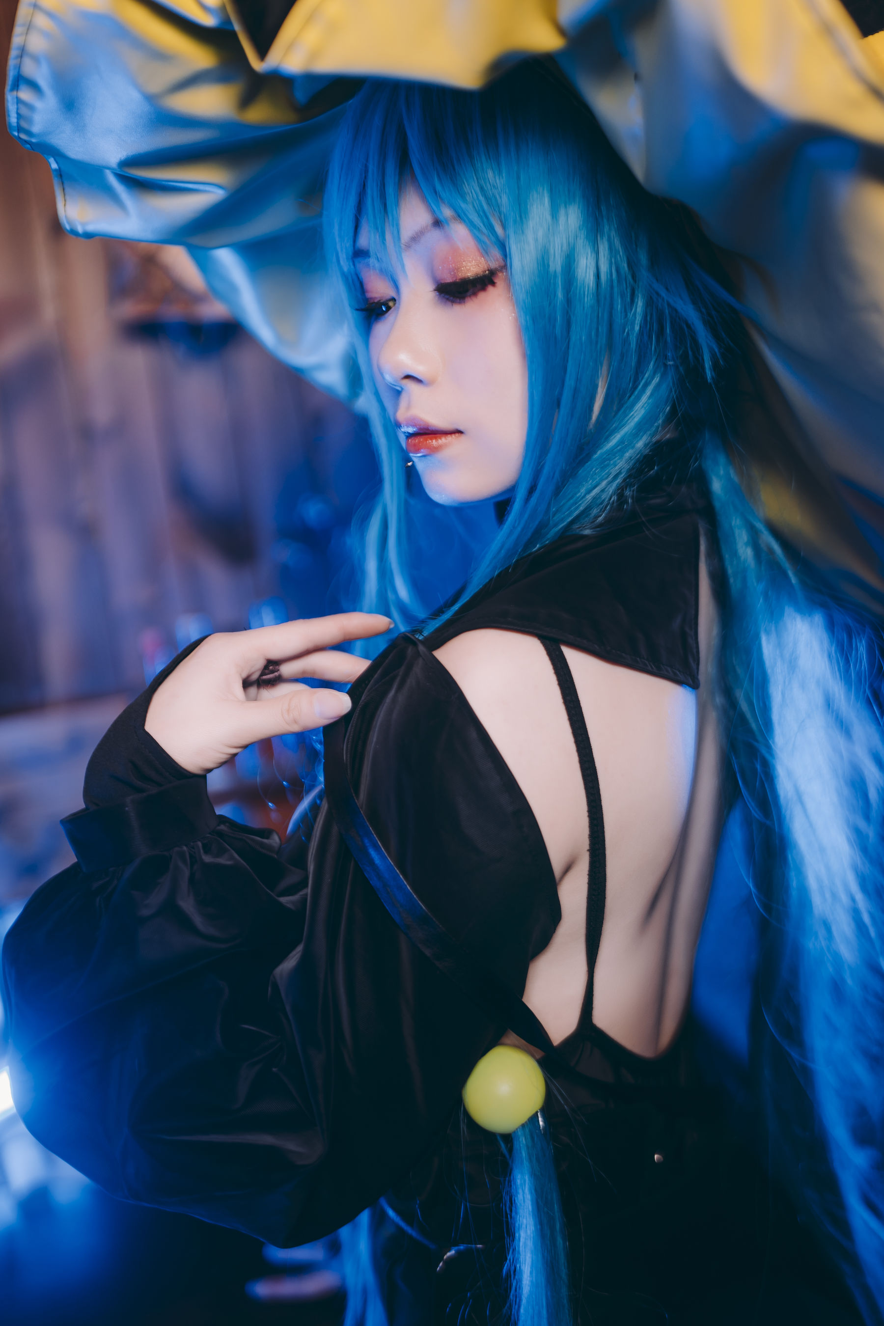 [网红COSER] 末夜787 - 黄棚树城/(25P)