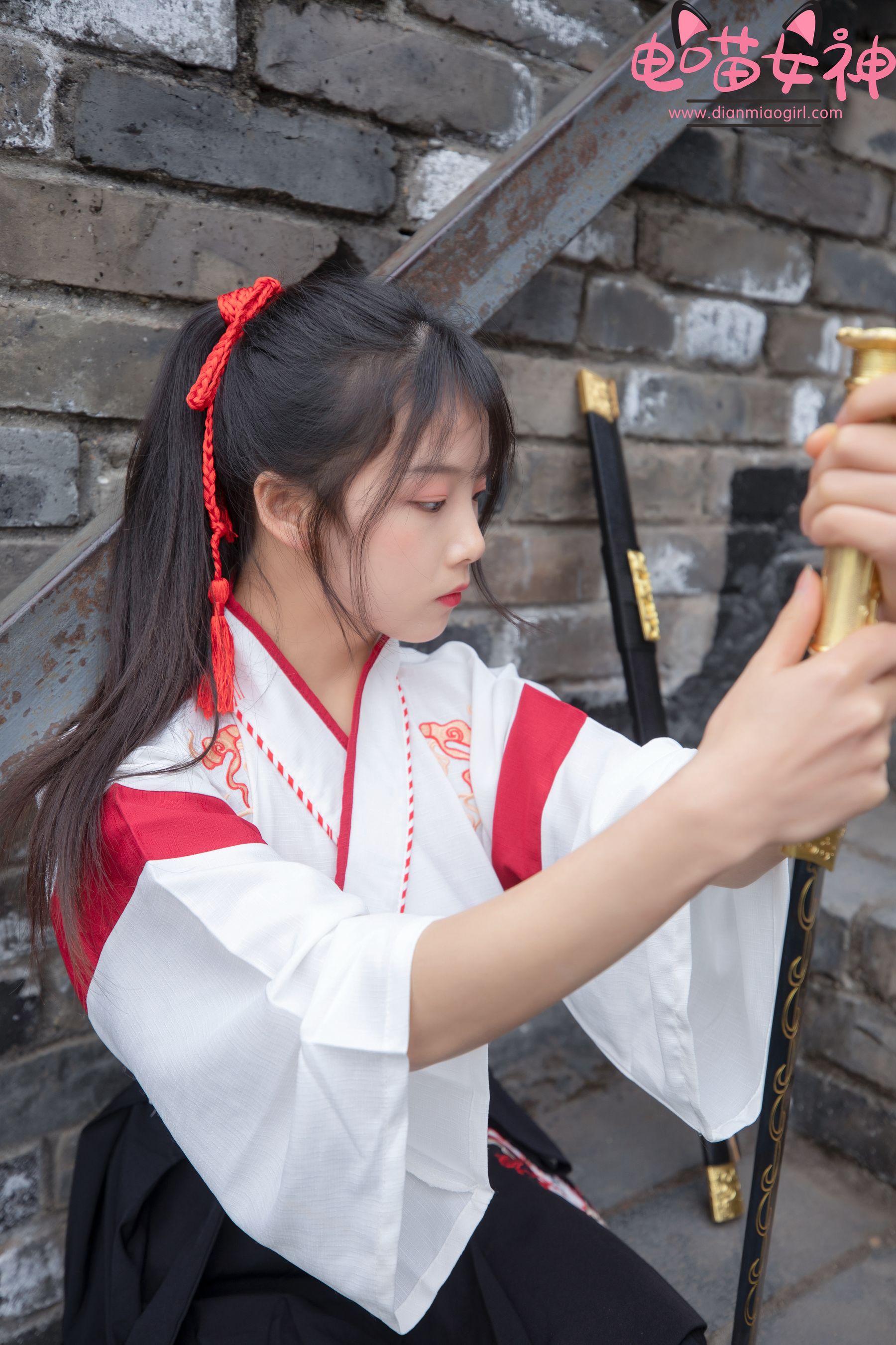 [网红COSER] 电喵女神 - 灵唯 长城古装/(70P)