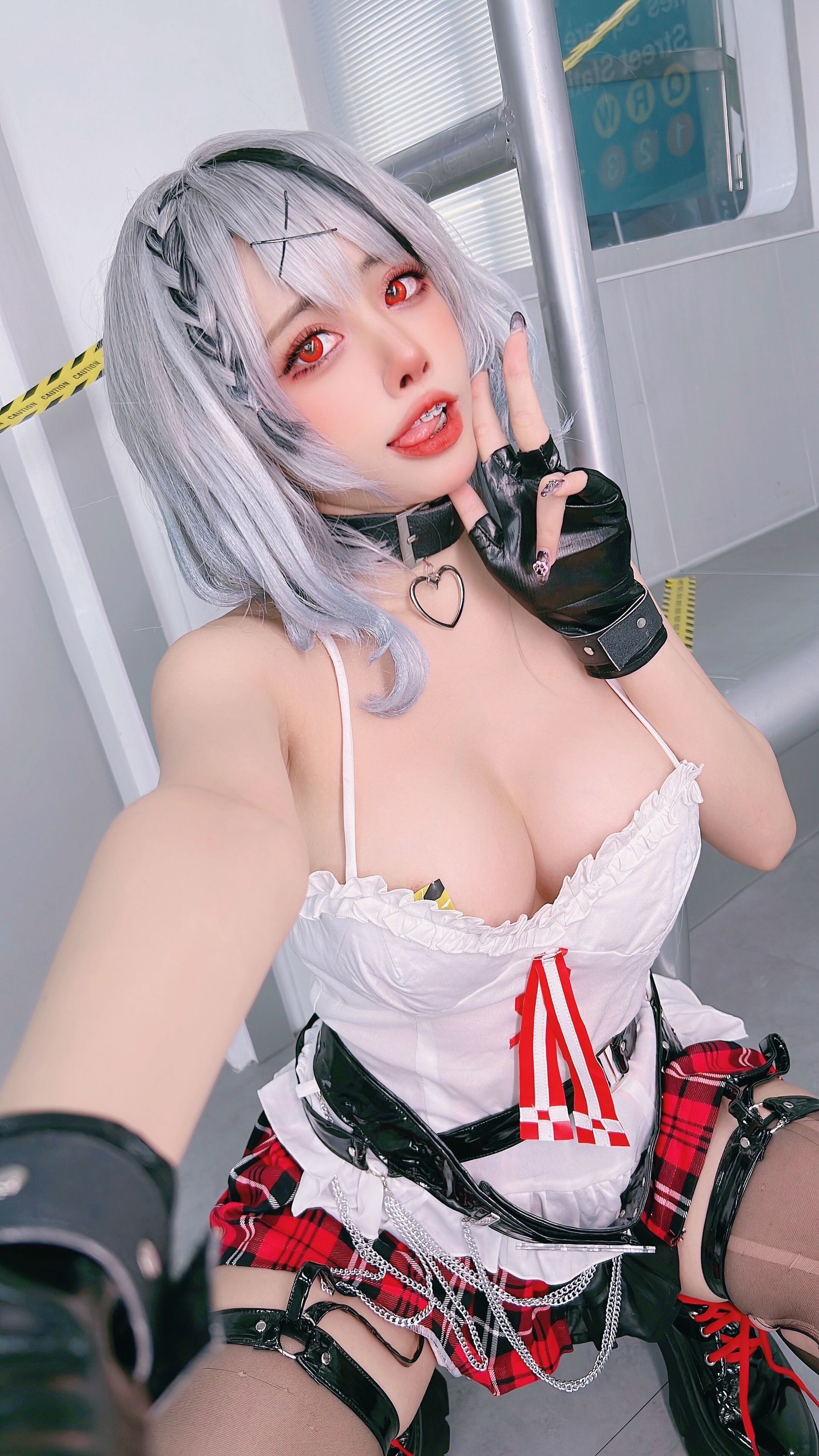 [网红COSER] 日本性感萝莉Byoru - Sakamata Chloe/(89P)