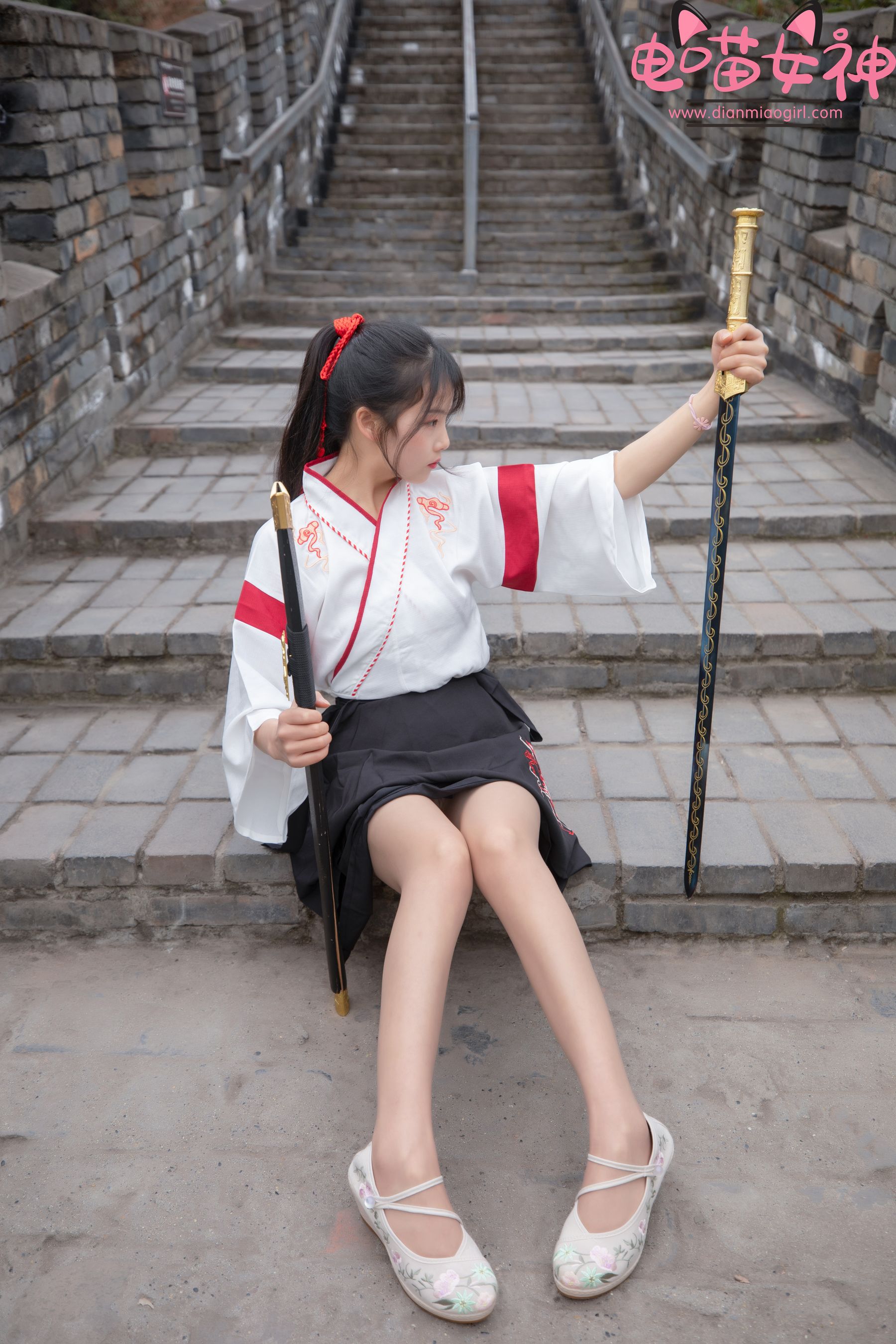 [网红COSER] 电喵女神 - 灵唯 长城古装/(70P)