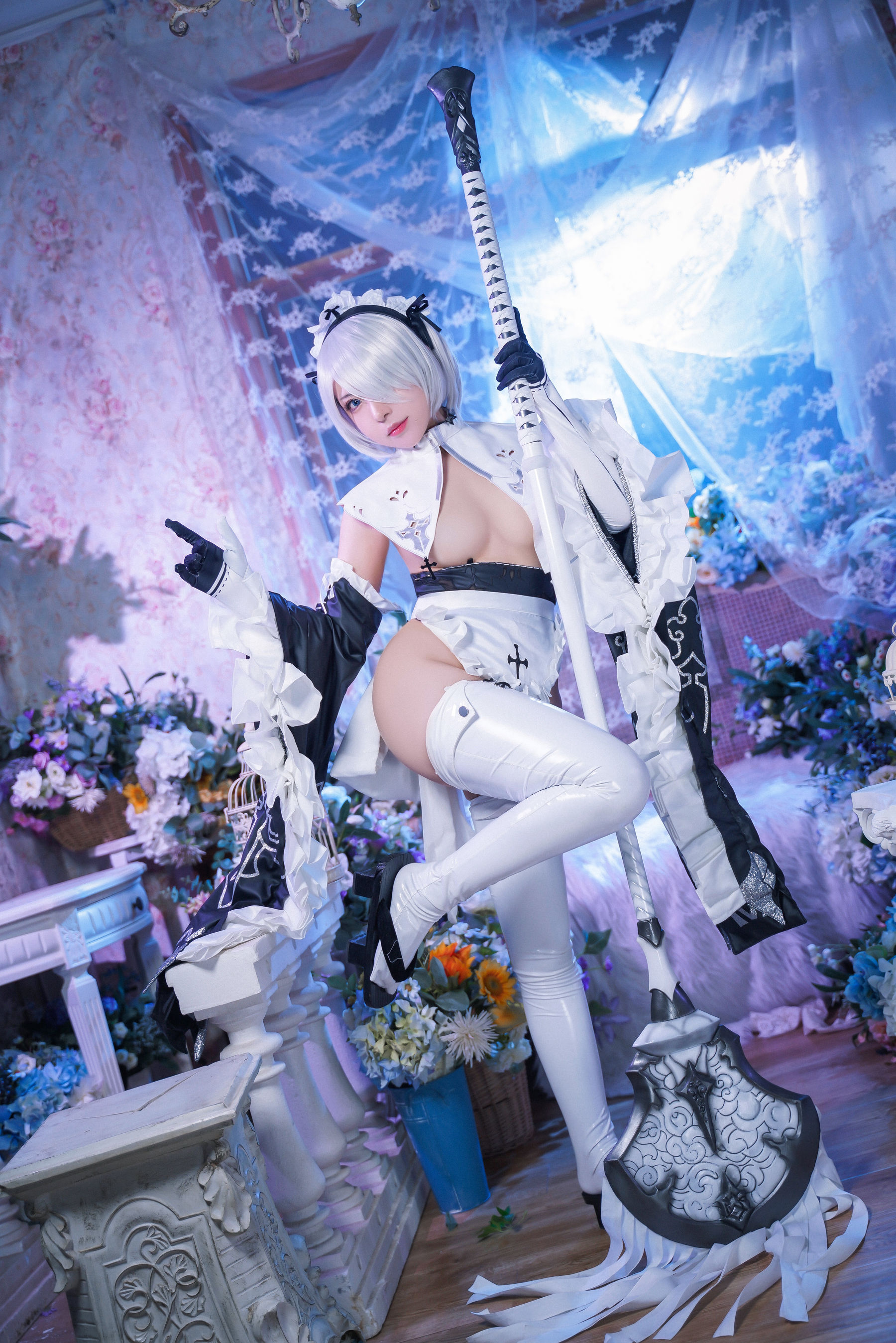 [网红COSER] 虎森森 - 2B女仆/(15P)