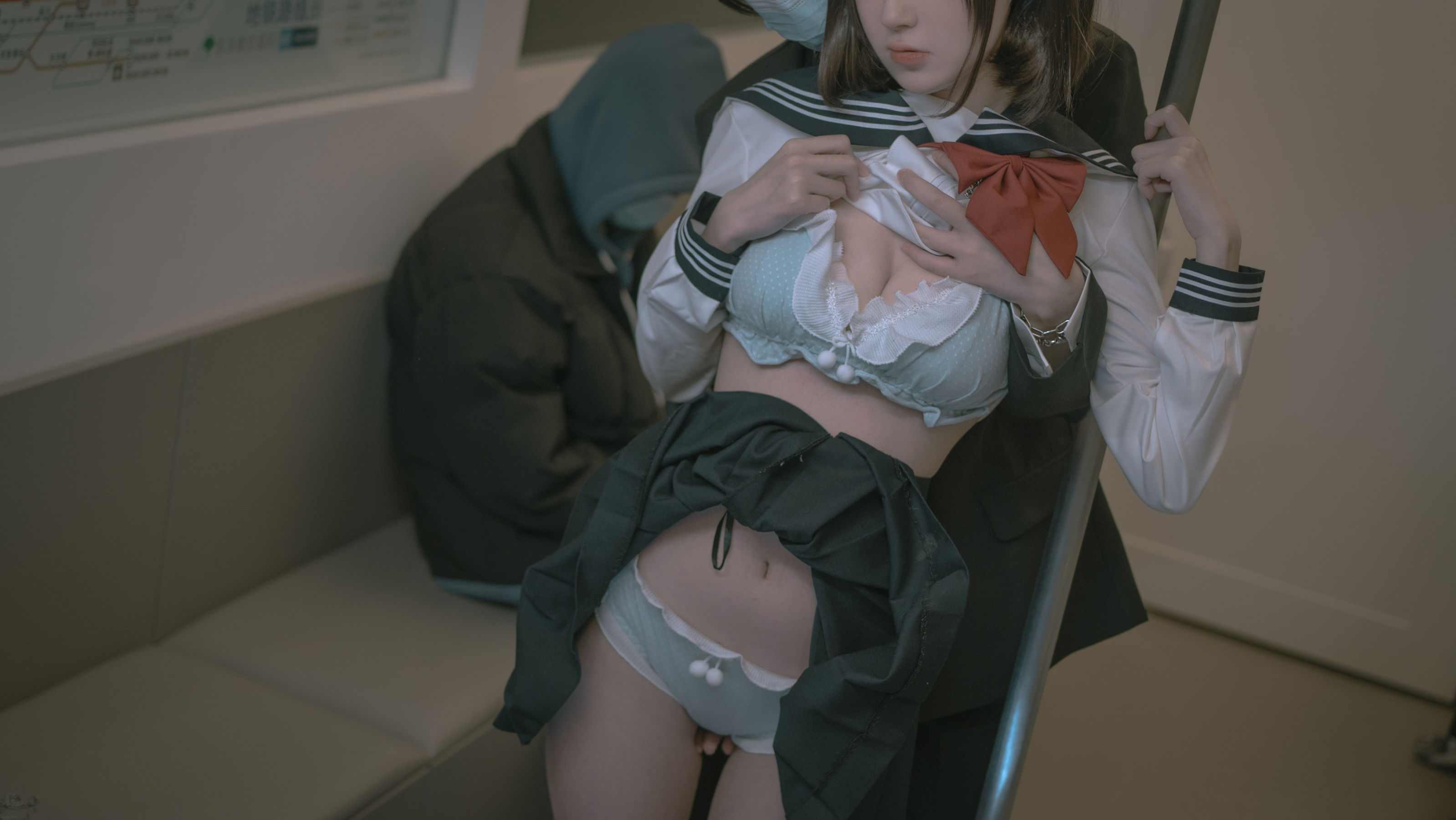 [网红COSER] 西园寺南歌写真 - 电车物语/(125P)