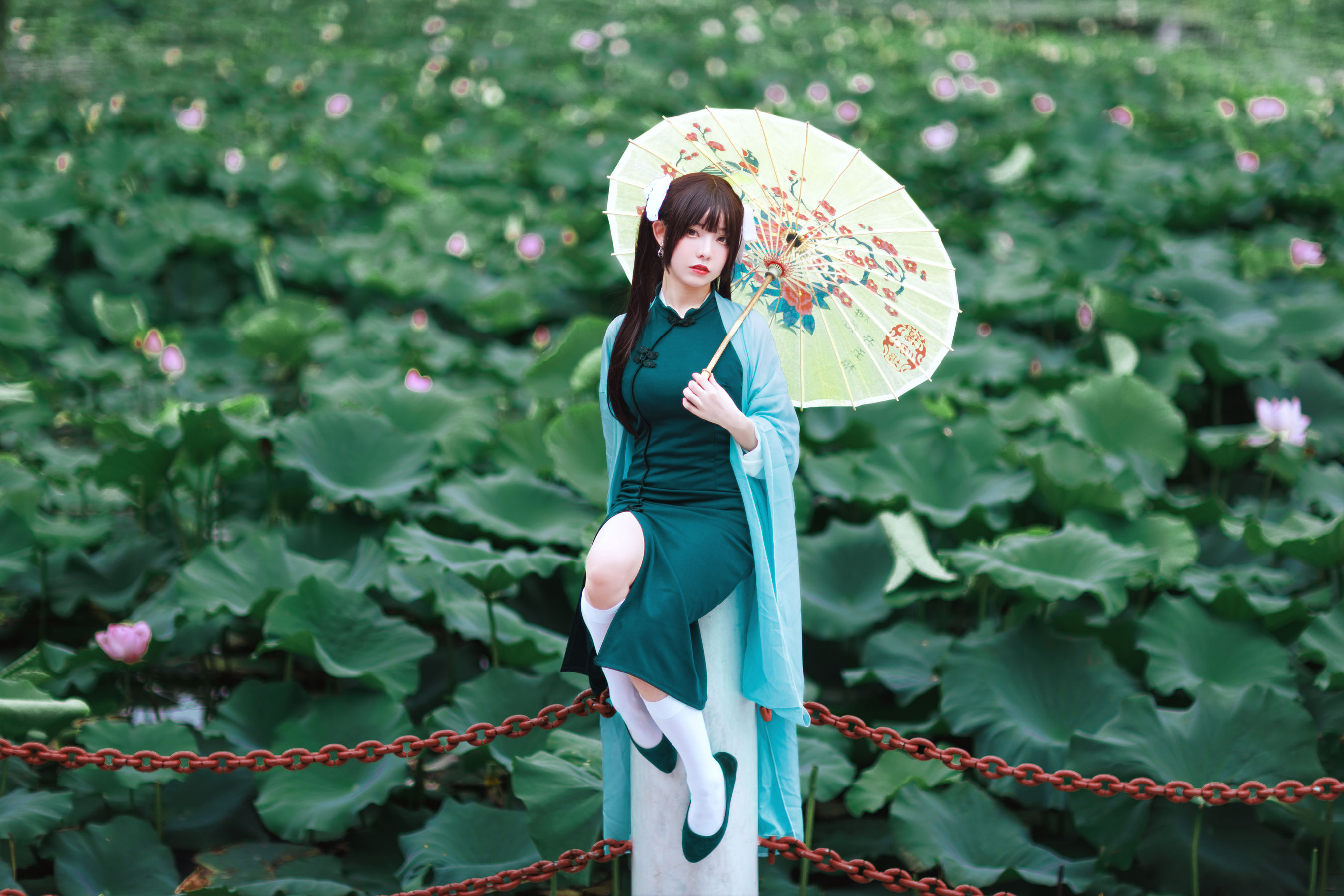 [网红COSER] 六味帝皇酱 - 粉丝群专属/(9P)