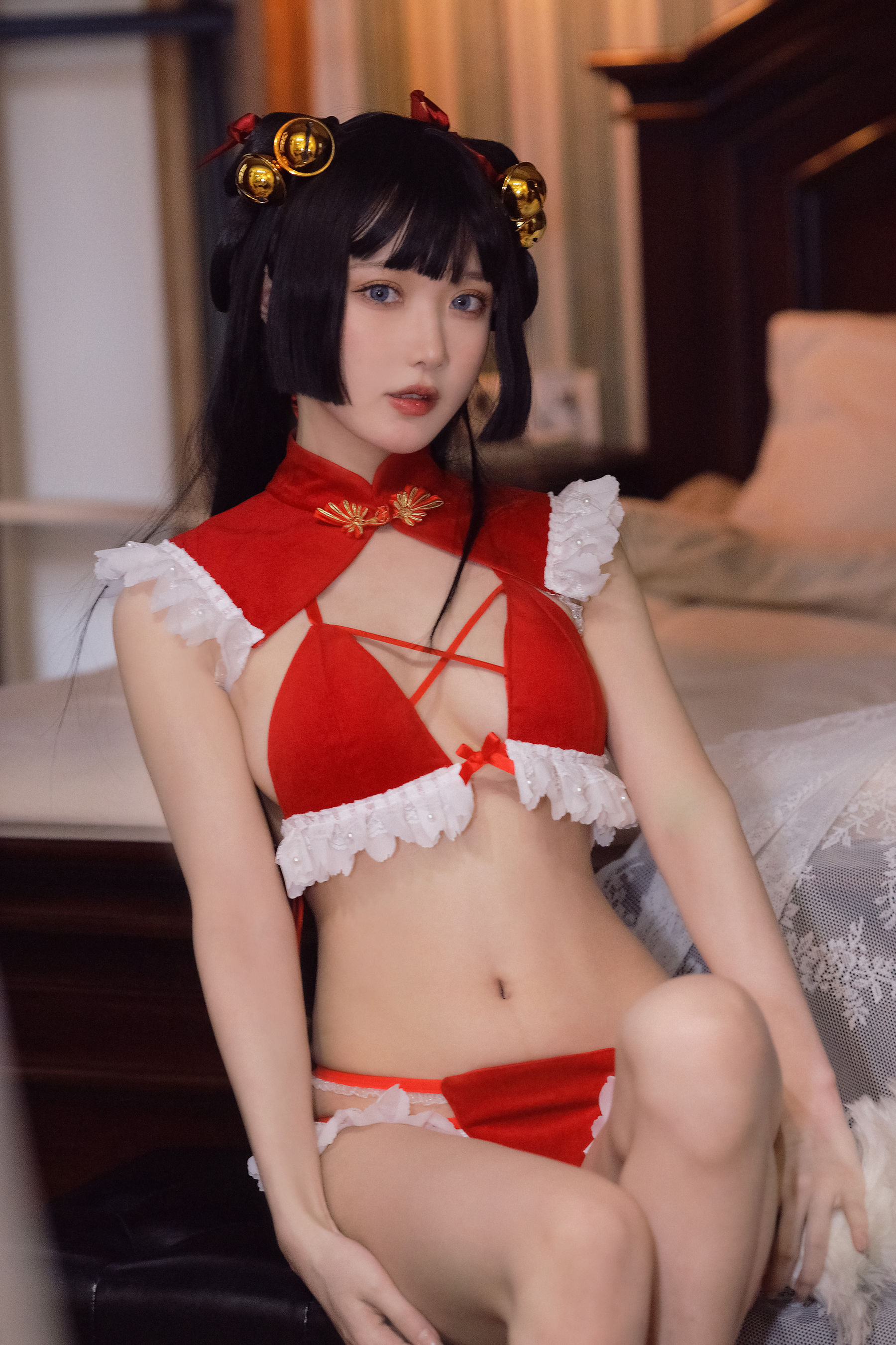 [网红COSER] 动漫博主阿包也是兔娘 - 中华娘/(22P)