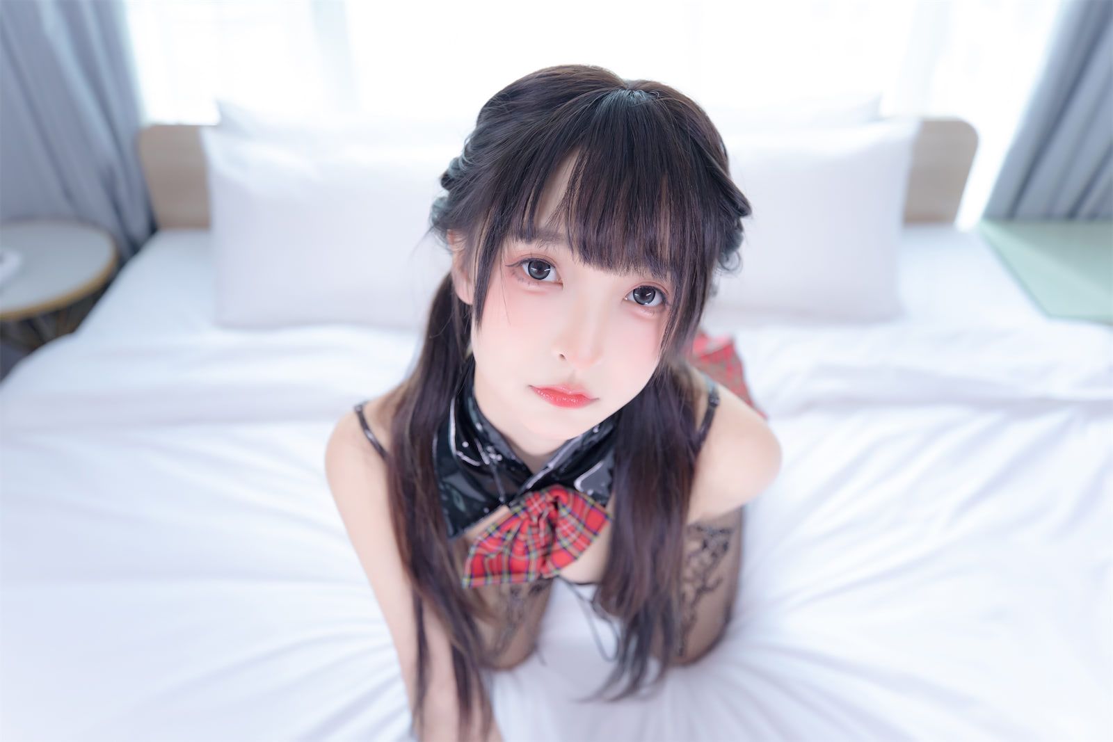 [网红COSER] 萝莉神楽板真冬之叛逆人偶/(75P)