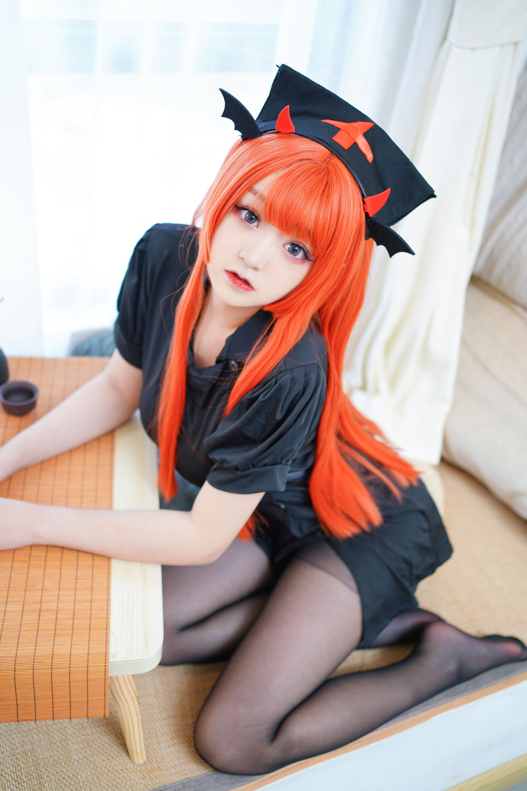 [网红COSER] 动漫博主恩田直幸 - 橘色黑护士/(56P)