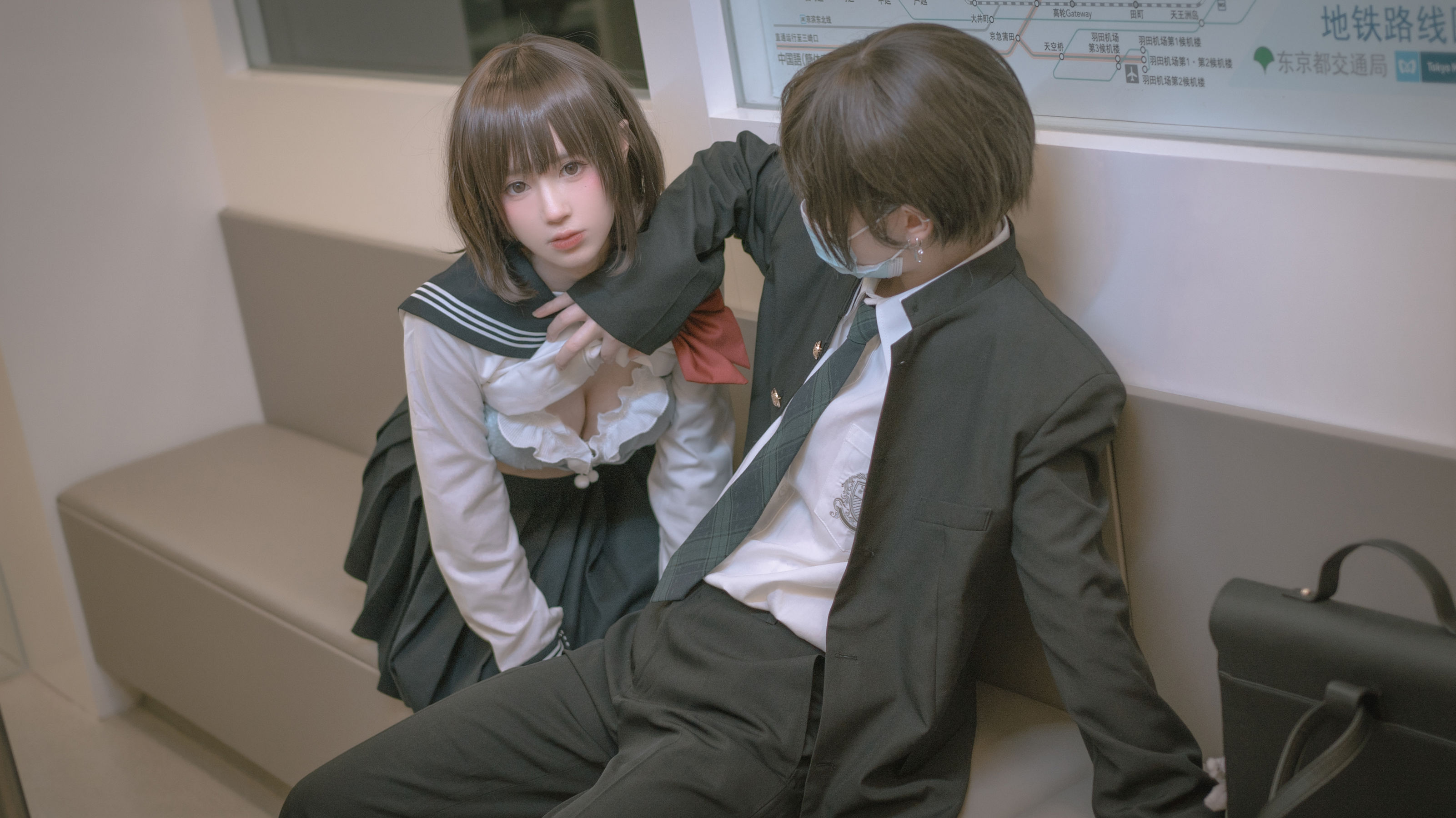 [网红COSER] 西园寺南歌写真 - 电车物语/(125P)