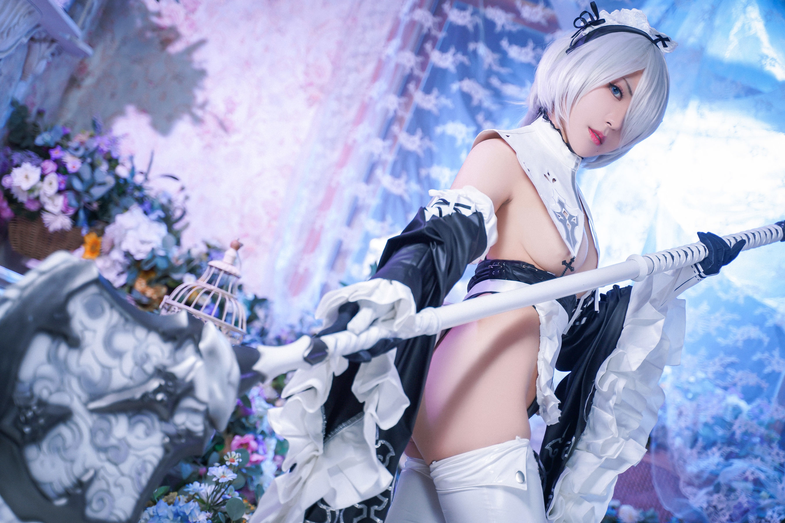 [网红COSER] 虎森森 - 2B女仆/(15P)