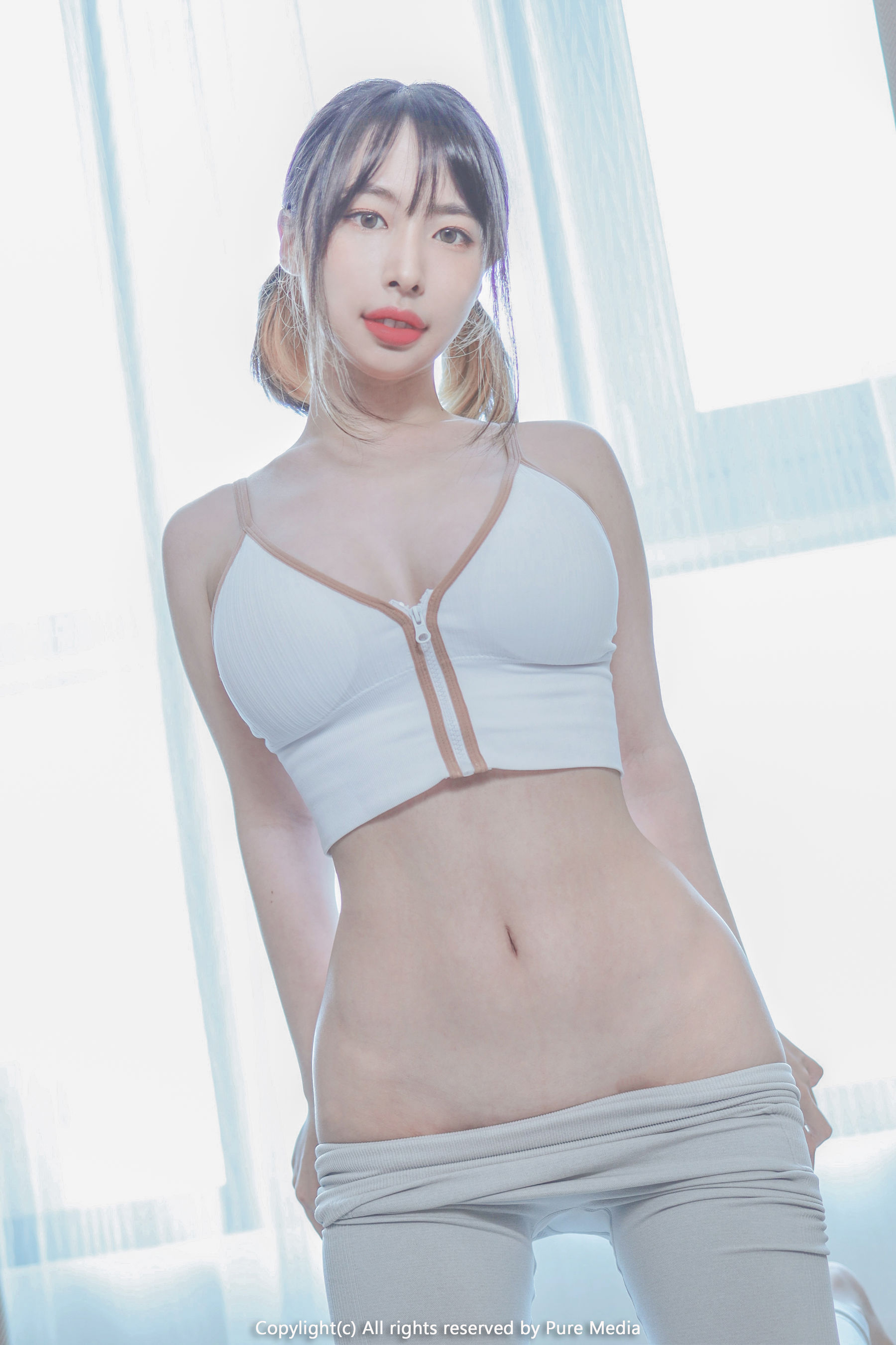 [PURE MEDIA] Vol.103 - Uhye/(98P)