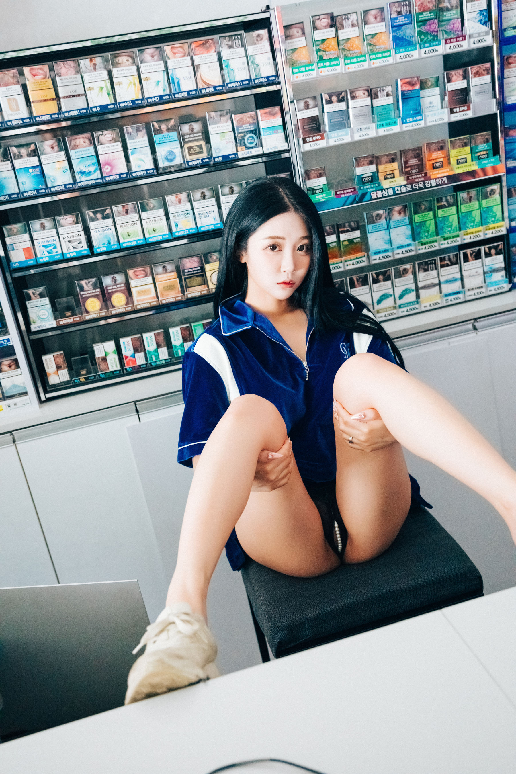 [LOOZY]  Bomi - Part timer/(124P)