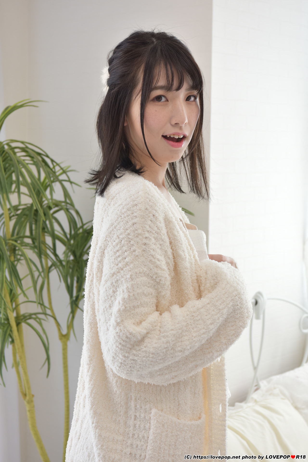 [LOVEPOP] Mai Kagari 花狩まい Photoset 04/(87P)