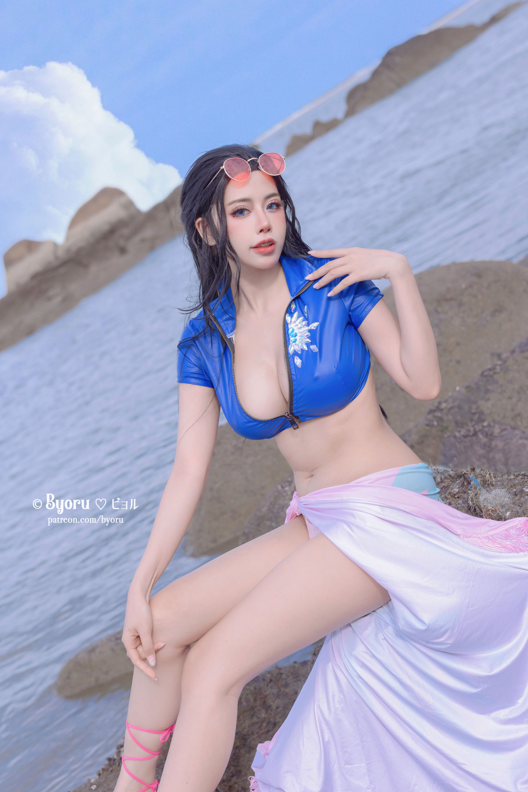 [福利COS] 日本性感萝莉Byoru - Nico Robin/(30P)